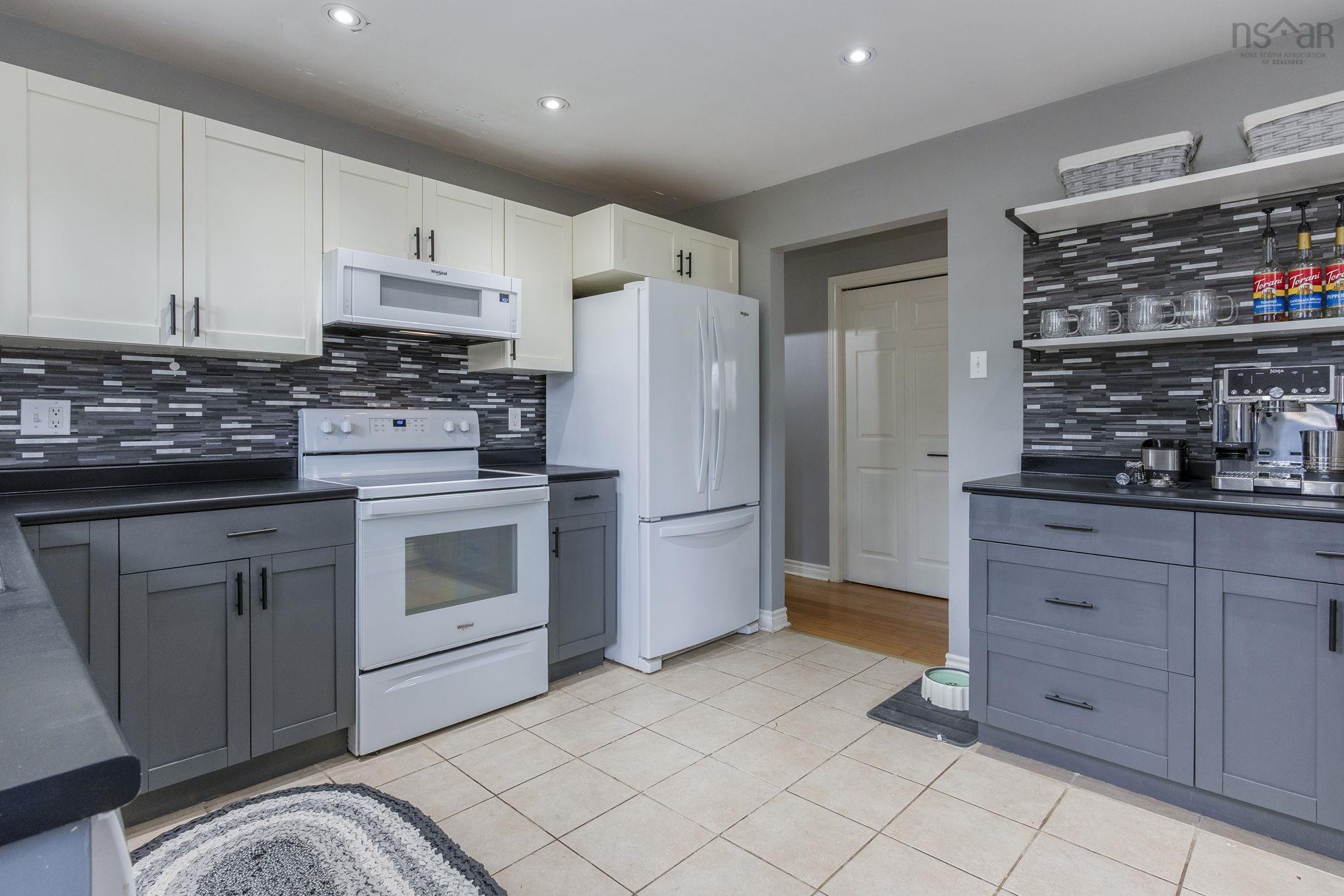 $399,000.00: 874 Dalmation Drive, Greenwood