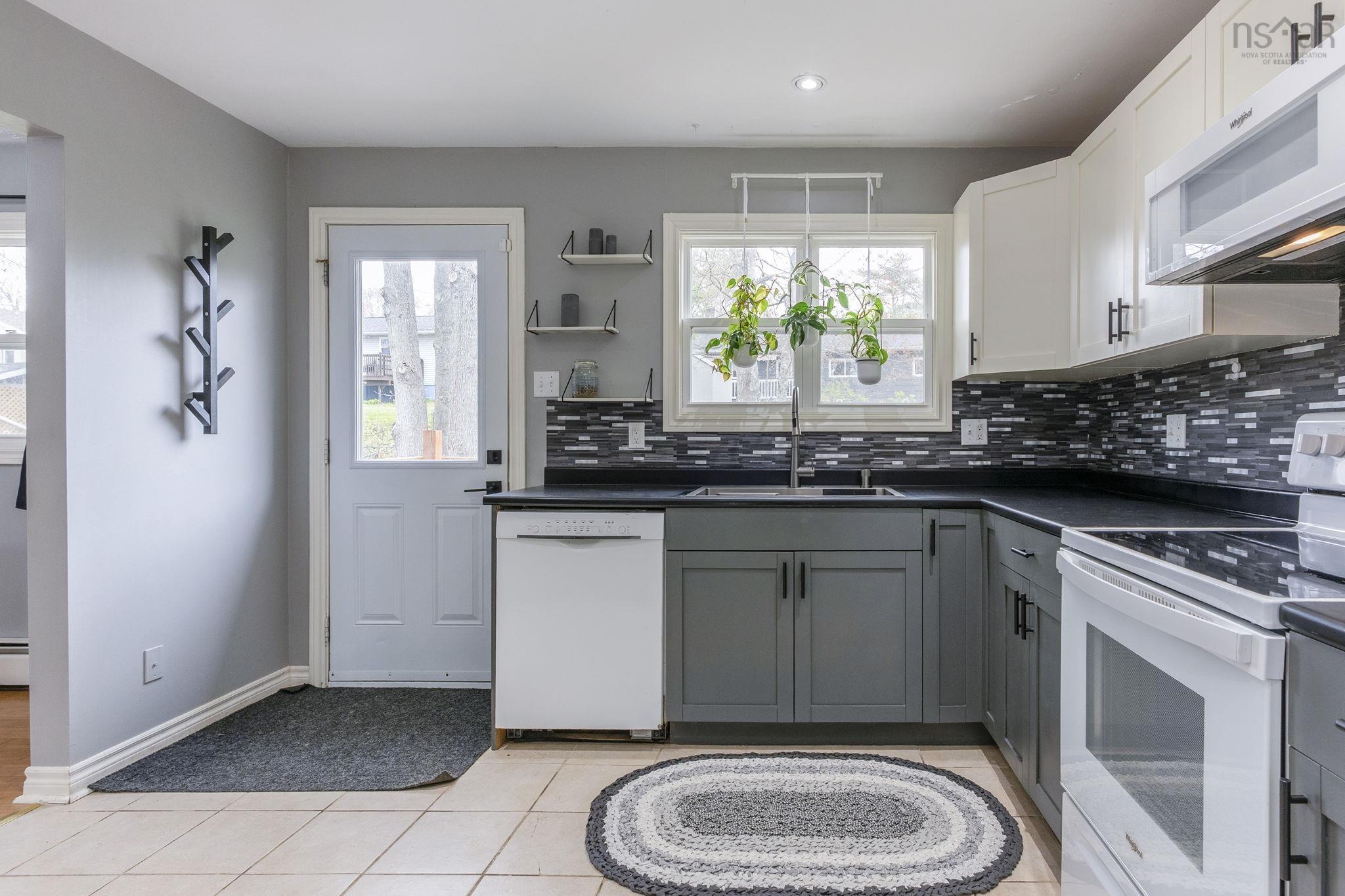 $399,000.00: 874 Dalmation Drive, Greenwood