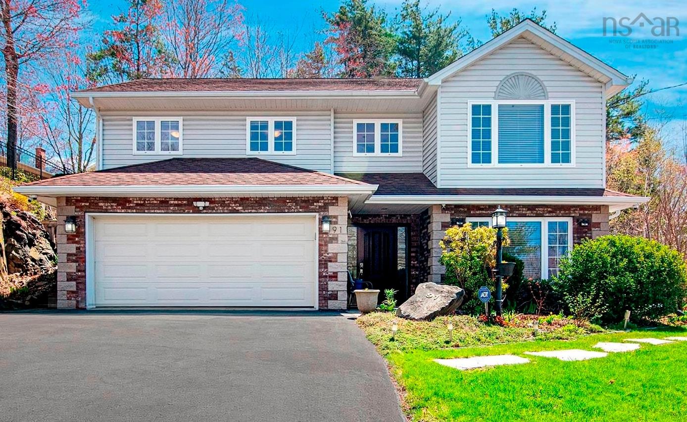 $969,000.00: 91 Ridgevale Drive, Bedford