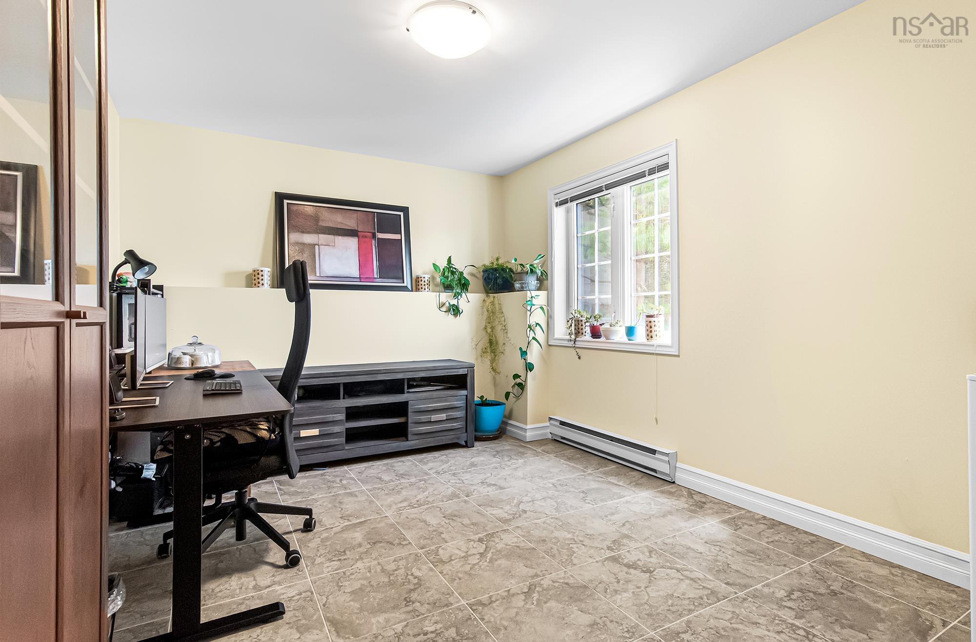 $969,000.00: 91 Ridgevale Drive, Bedford