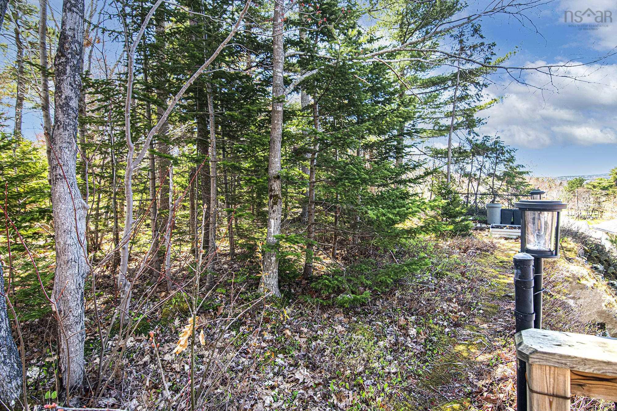 $969,000.00: 91 Ridgevale Drive, Bedford