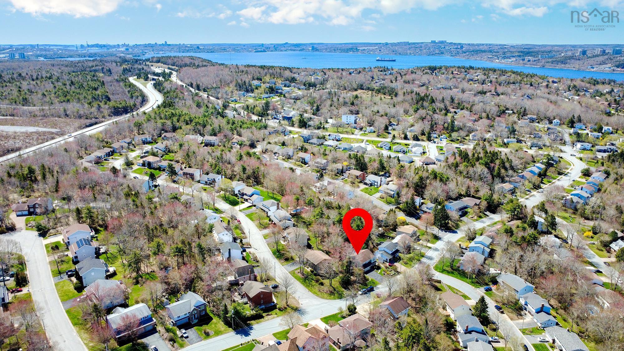$969,000.00: 91 Ridgevale Drive, Bedford
