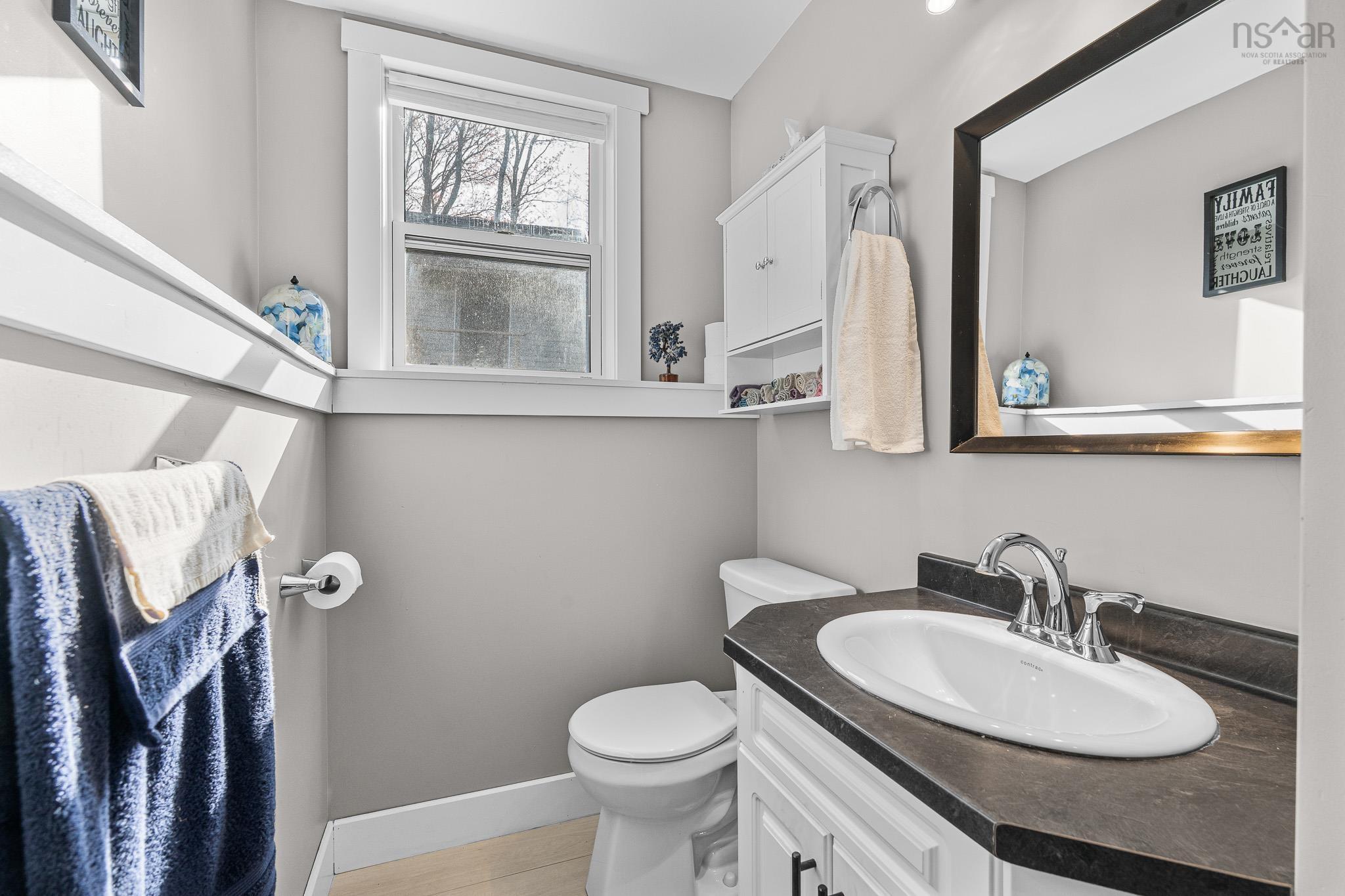 $689,900.00: 12 Wamphray Crescent, Dartmouth
