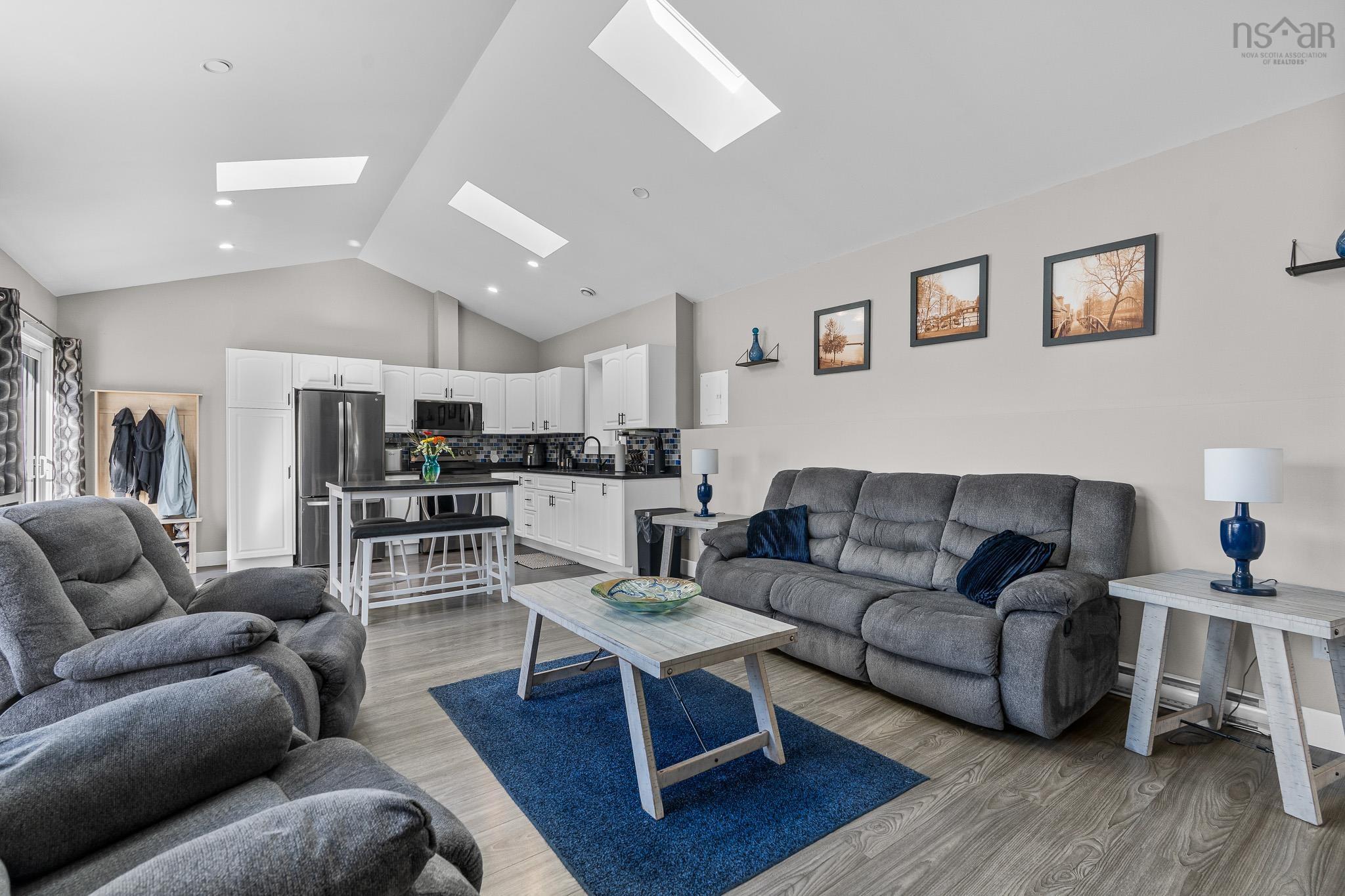 $689,900.00: 12 Wamphray Crescent, Dartmouth