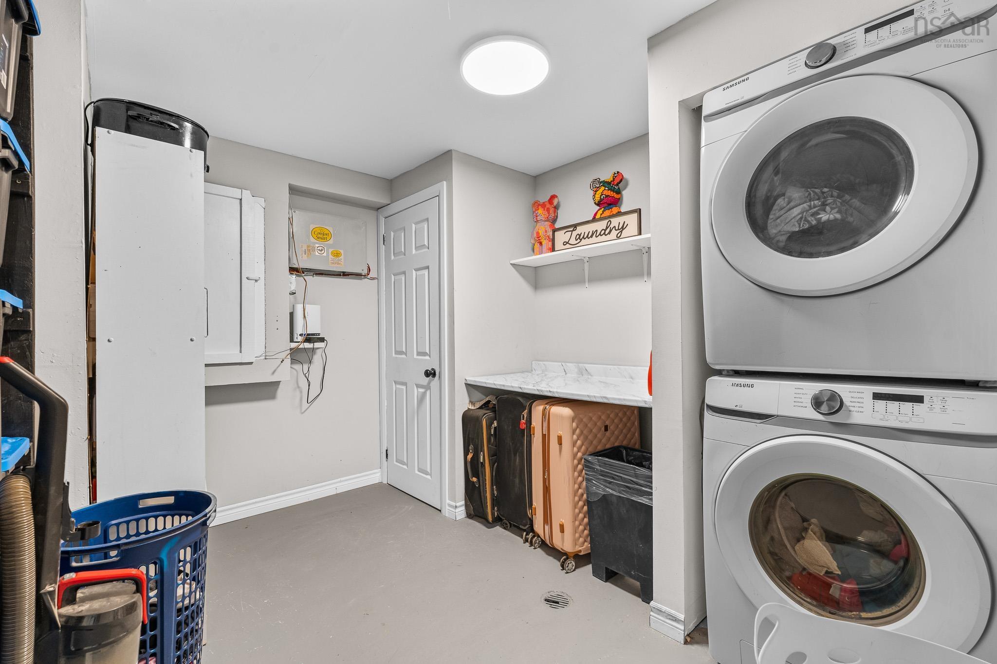 $689,900.00: 12 Wamphray Crescent, Dartmouth