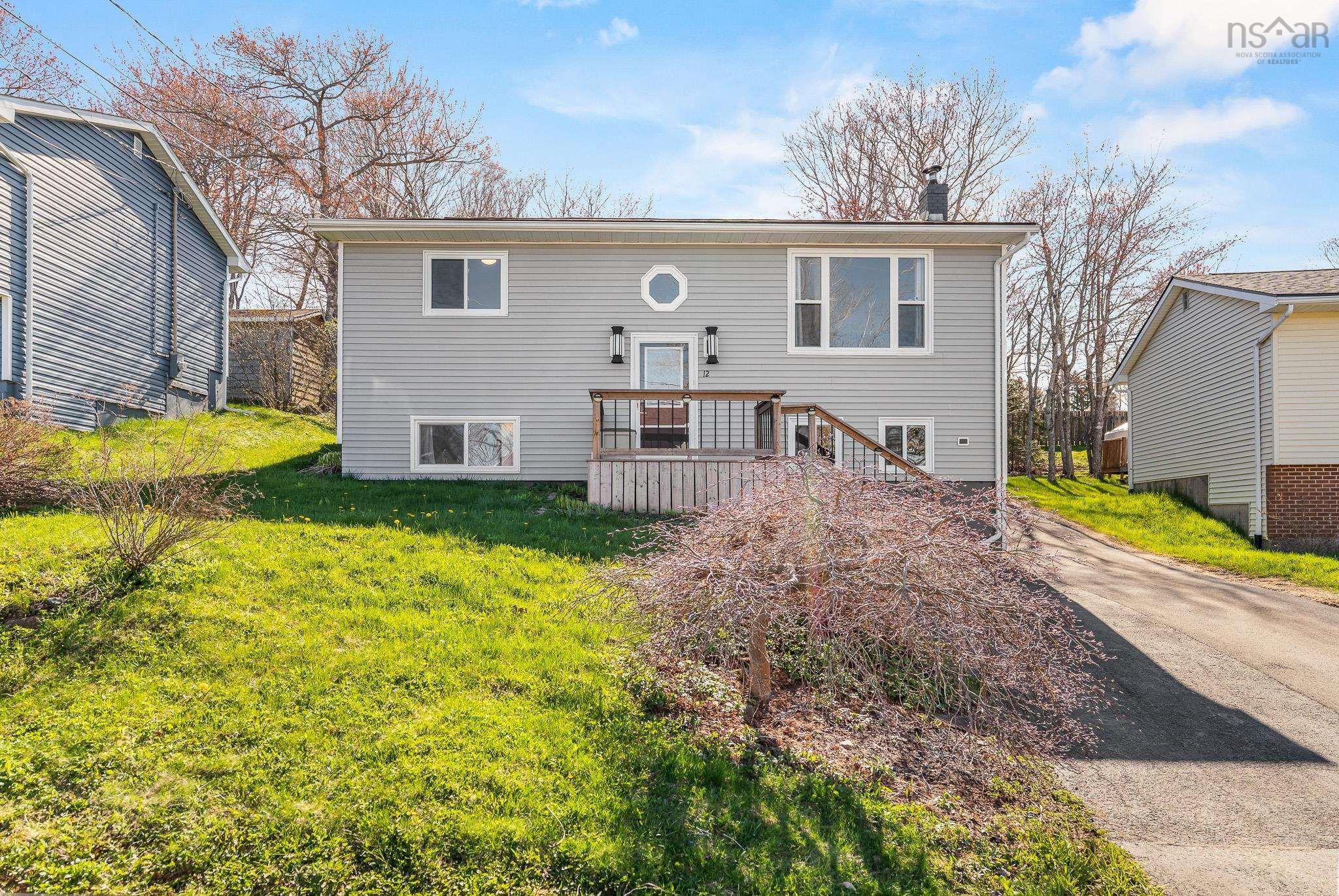 $689,900.00: 12 Wamphray Crescent, Dartmouth