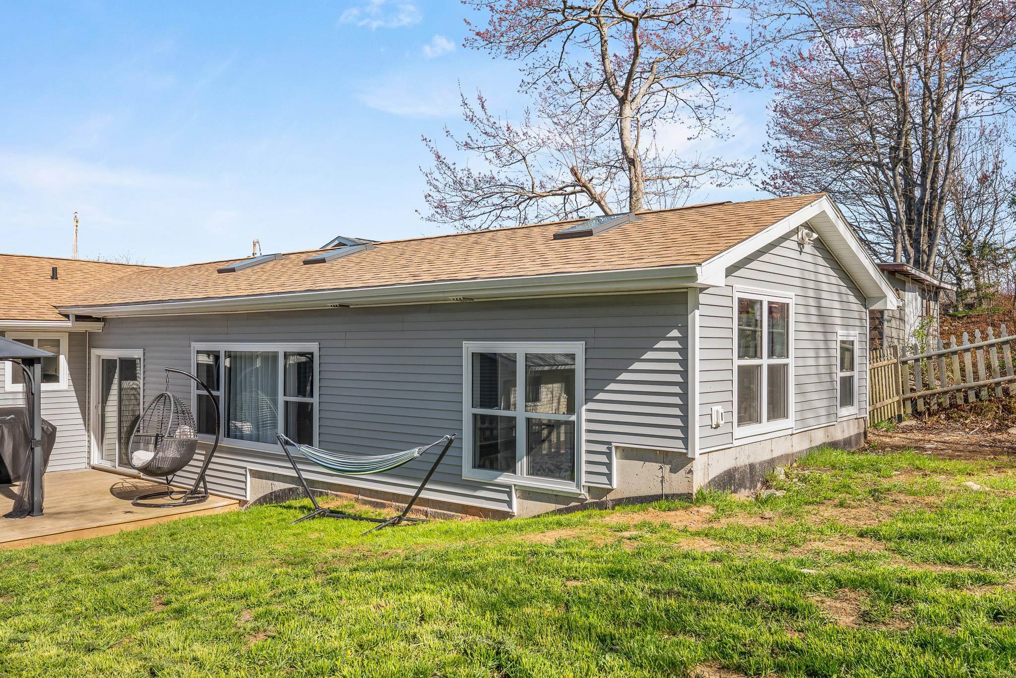 $689,900.00: 12 Wamphray Crescent, Dartmouth