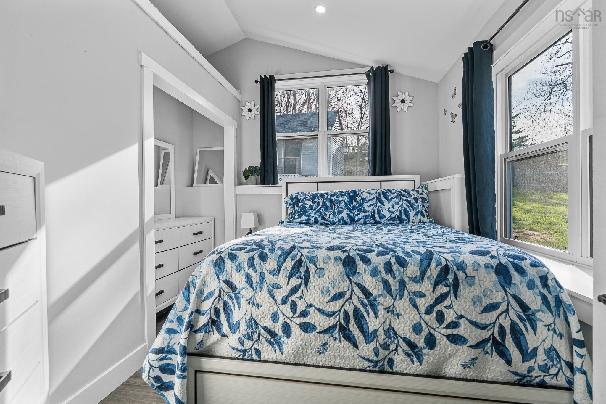 $689,900.00: 12 Wamphray Crescent, Dartmouth