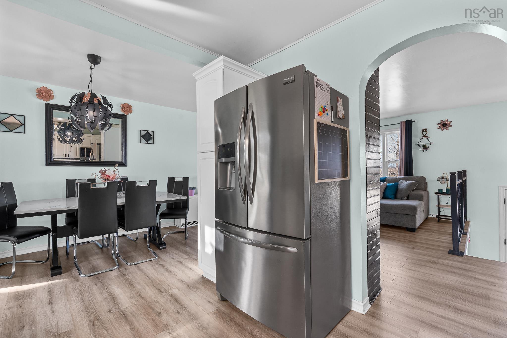 $689,900.00: 12 Wamphray Crescent, Dartmouth