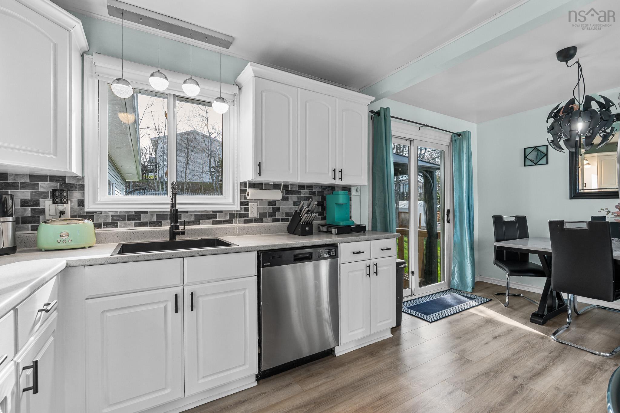 $689,900.00: 12 Wamphray Crescent, Dartmouth