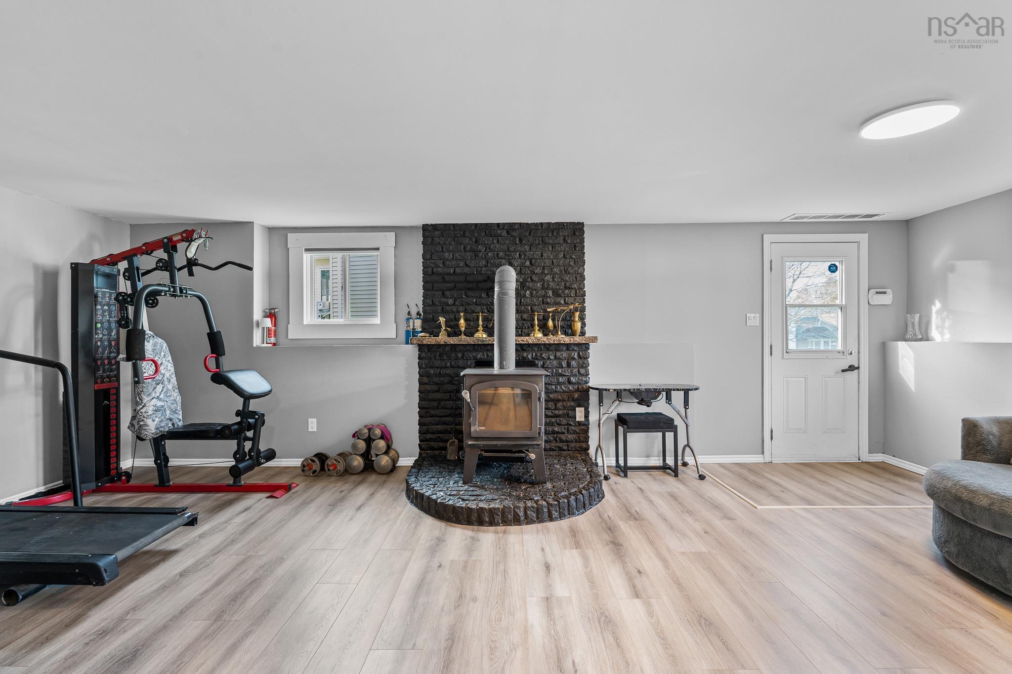 $689,900.00: 12 Wamphray Crescent, Dartmouth