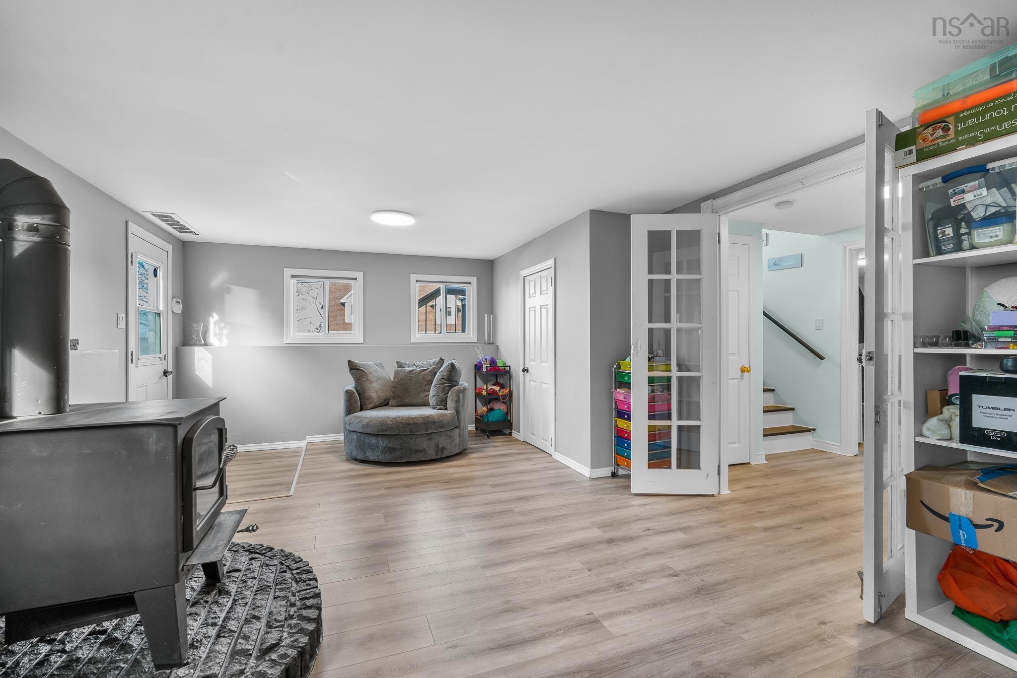 $689,900.00: 12 Wamphray Crescent, Dartmouth