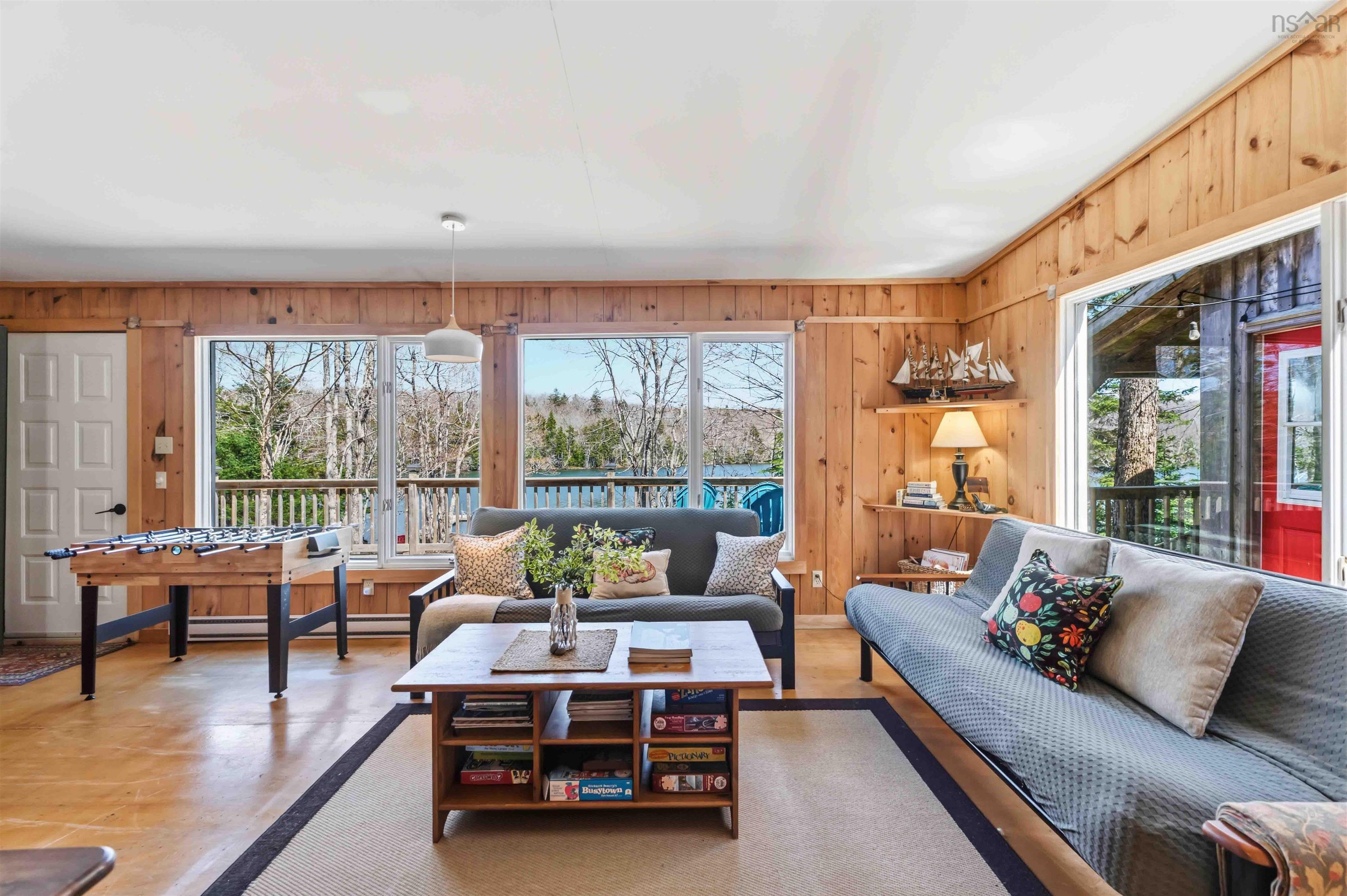 $495,000.00: 566 Lakeland Drive, Arlington West