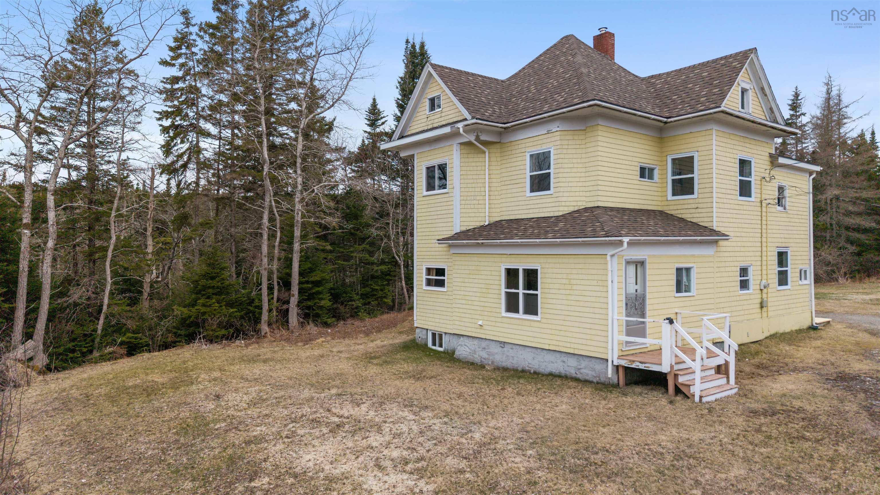 $255,000.00: 13510 Highway 316, Isaacs Harbour North