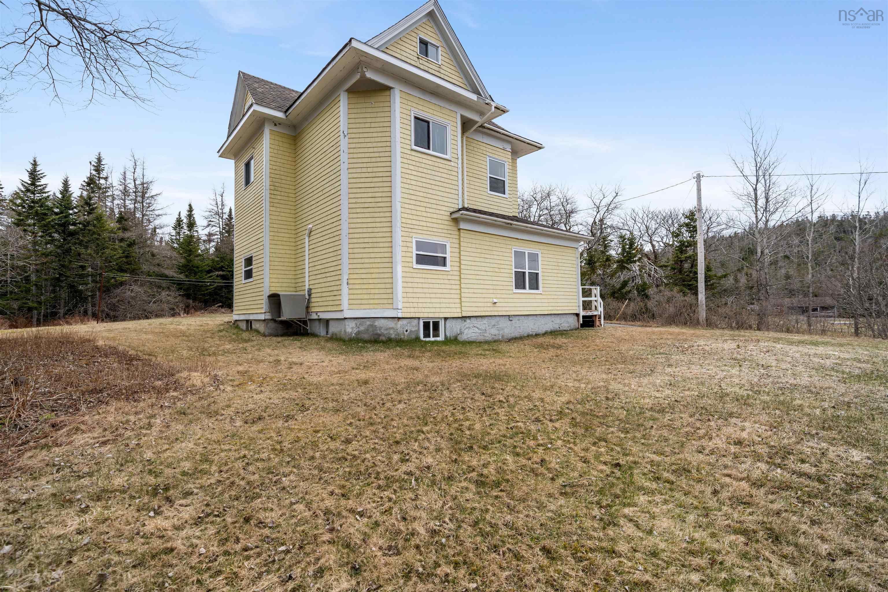 $255,000.00: 13510 Highway 316, Isaacs Harbour North