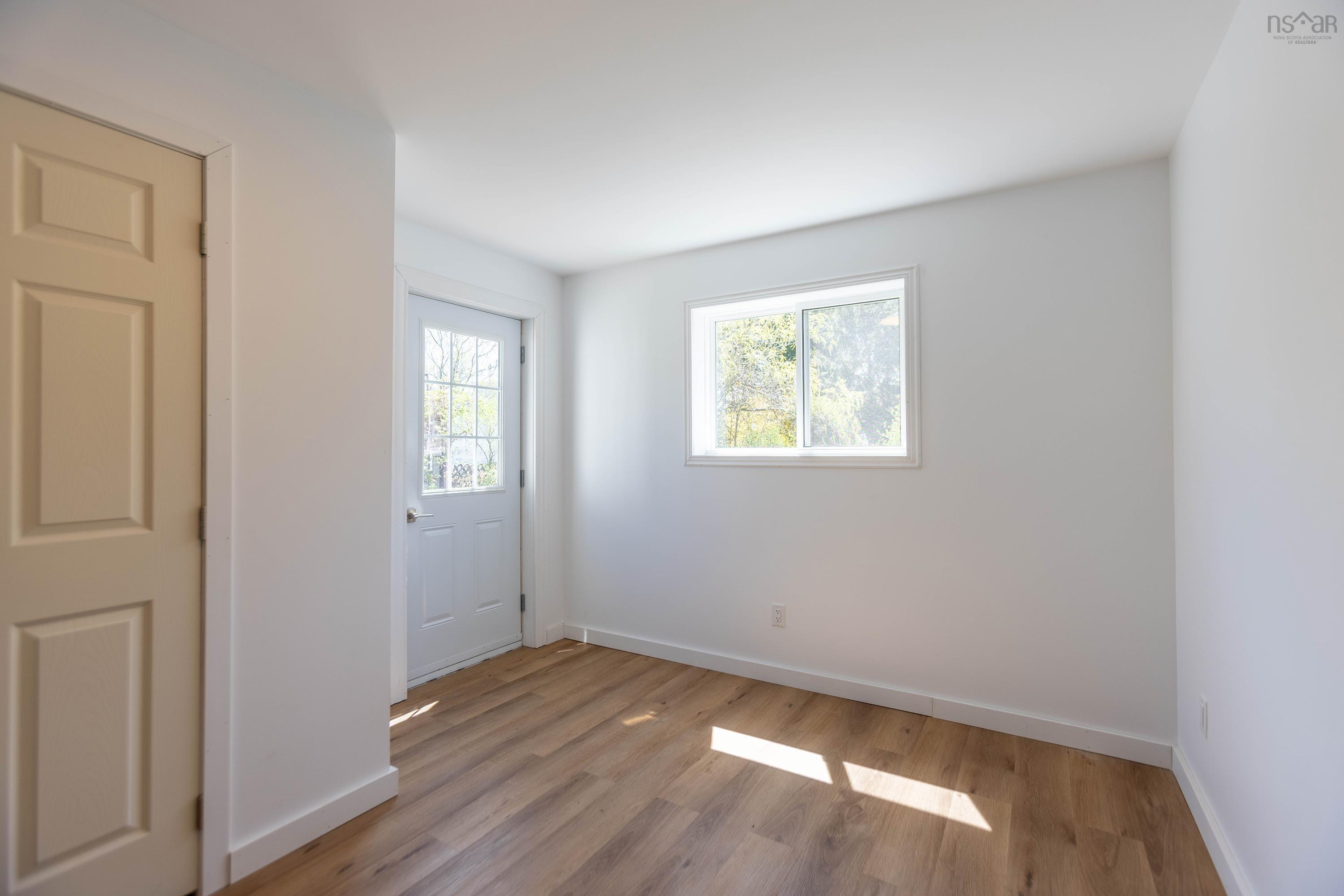 $224,900.00: 35 East Pleasant Street, Amherst