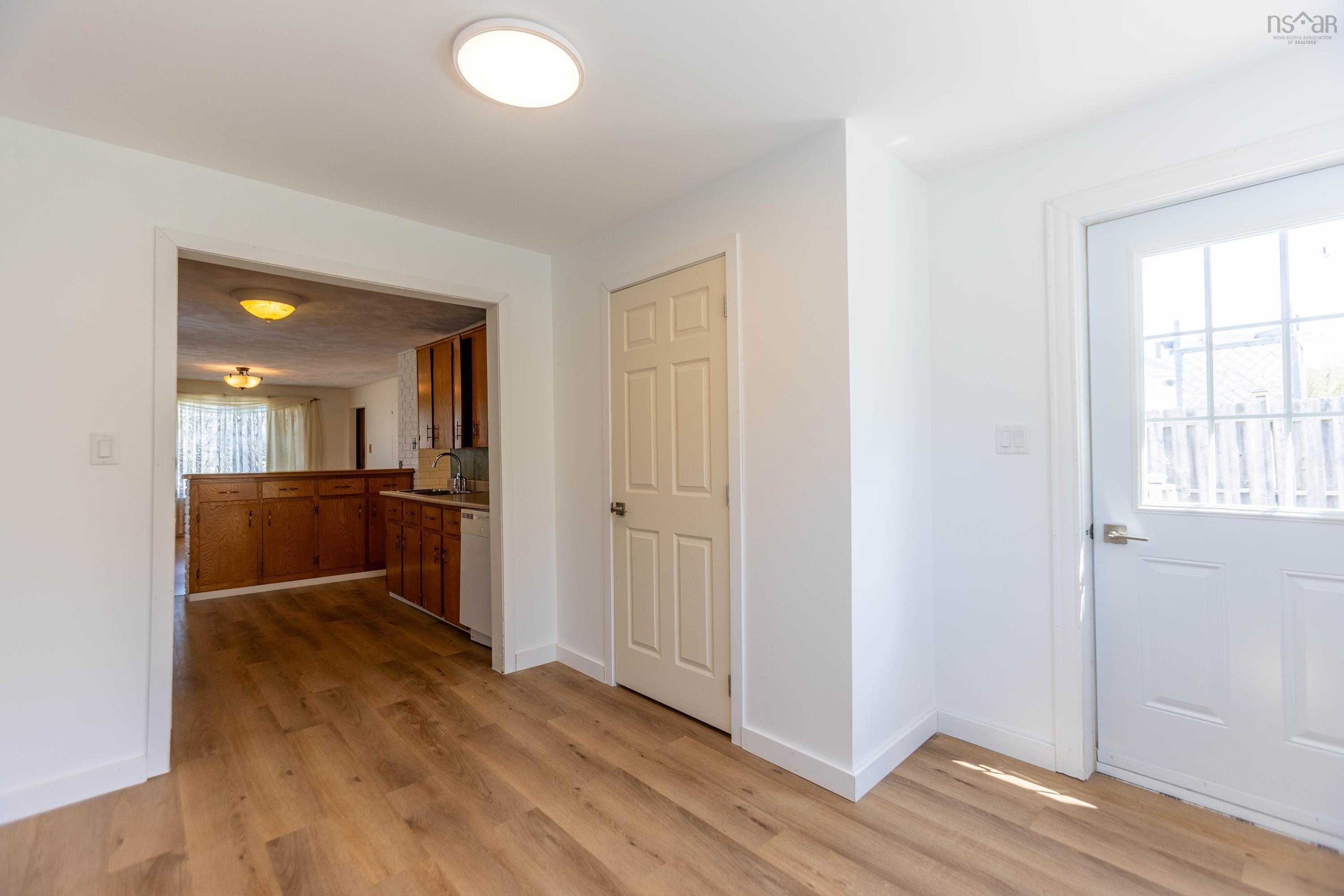 $224,900.00: 35 East Pleasant Street, Amherst