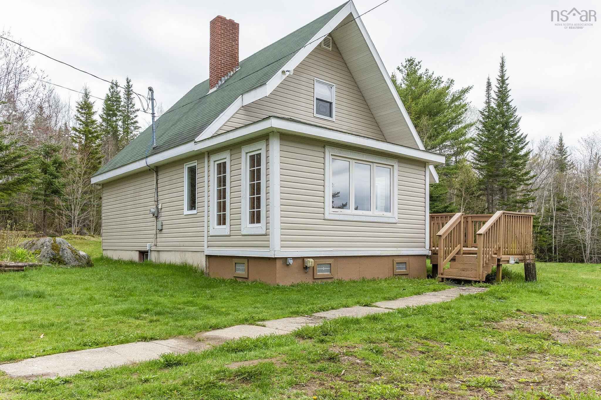 $289,000.00: 1726 Fed Road, Greenland