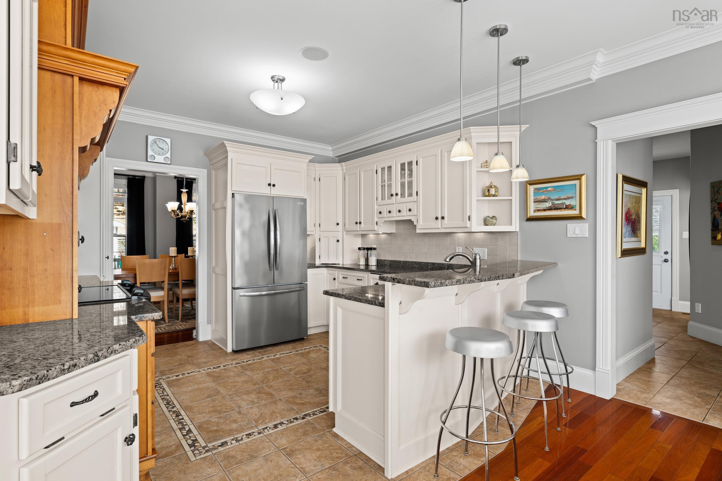 $2,495,000.00: 981 Shore Drive, Bedford