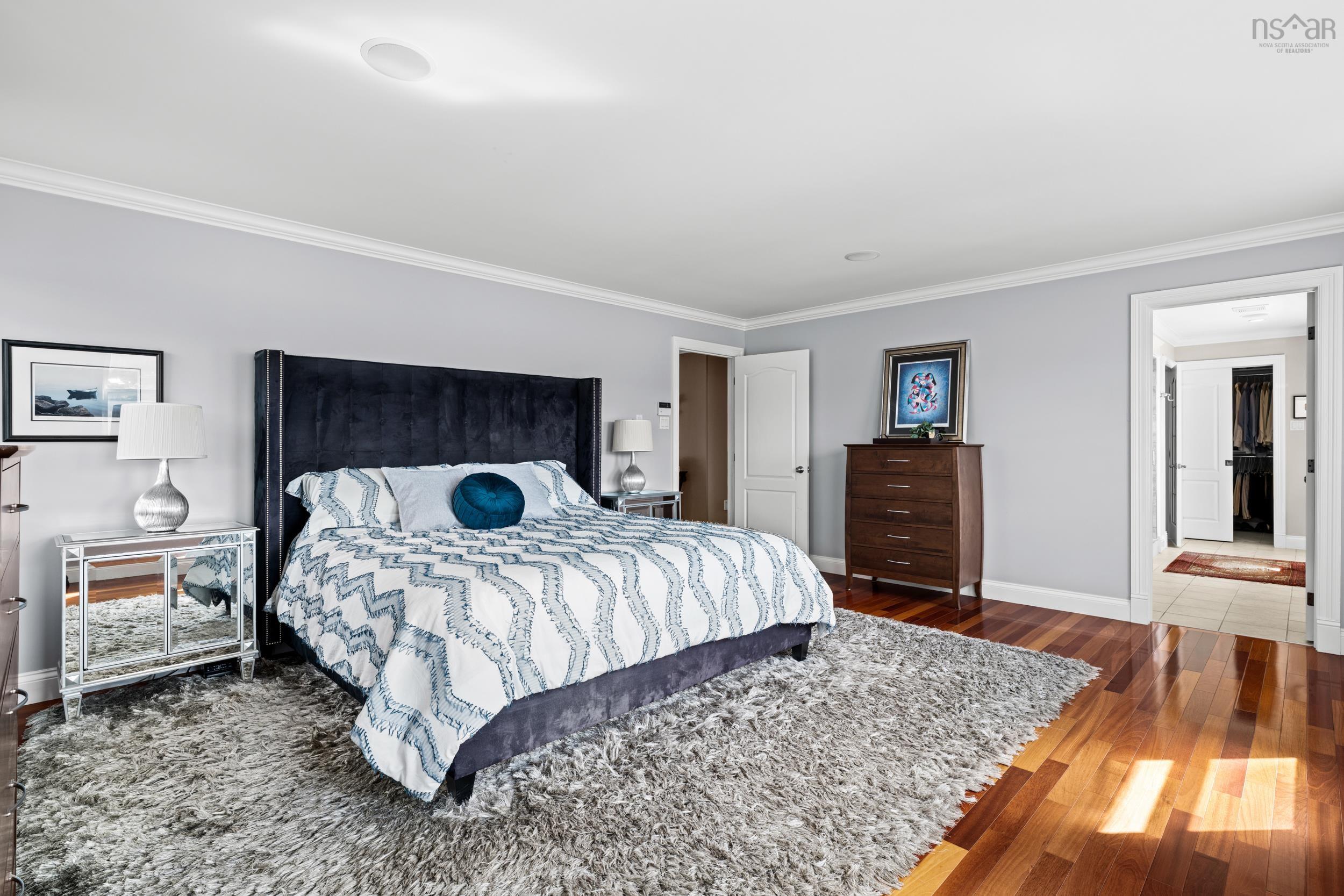 $2,495,000.00: 981 Shore Drive, Bedford
