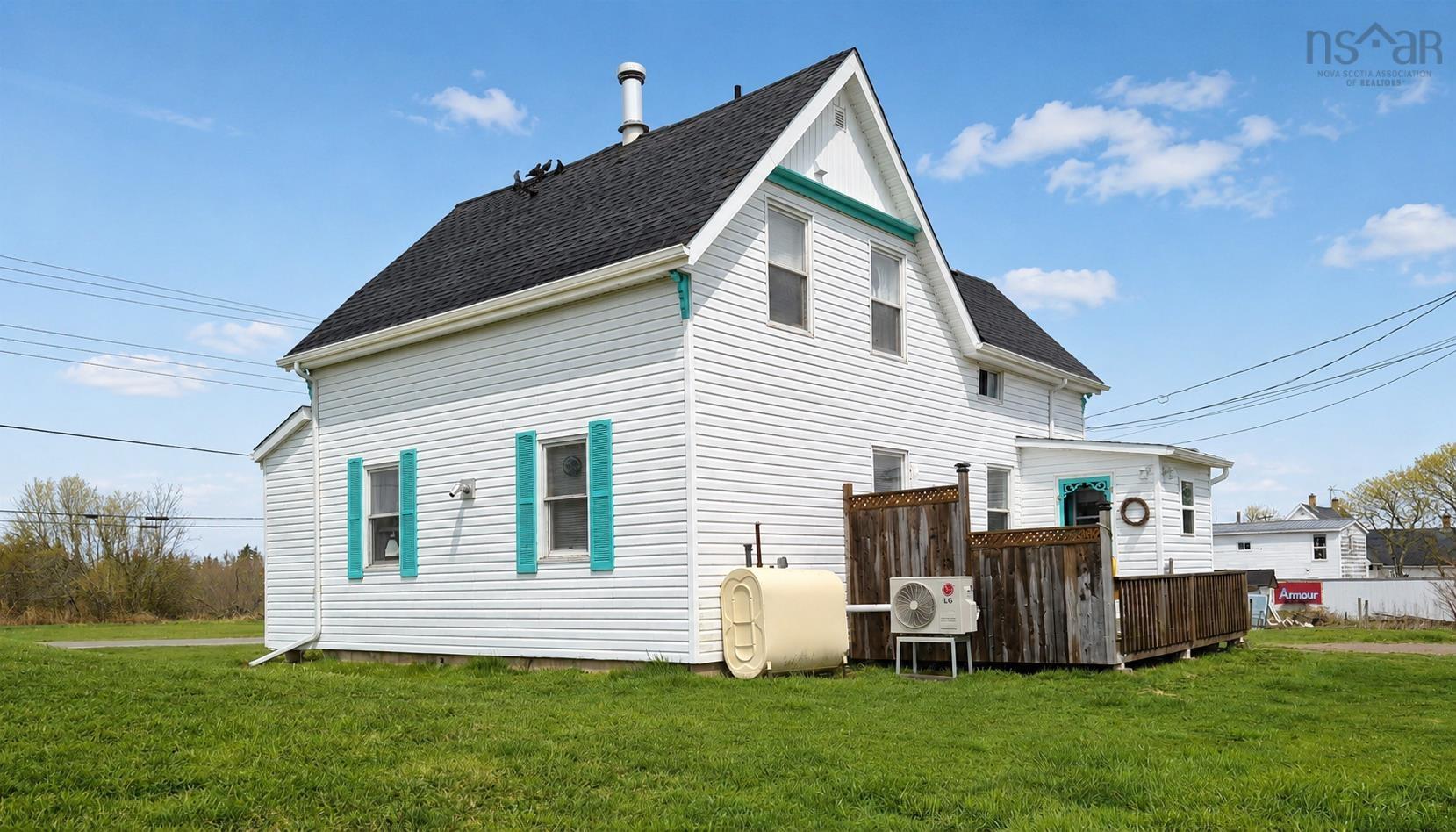 $214,900.00: 41 242 Highway, Joggins