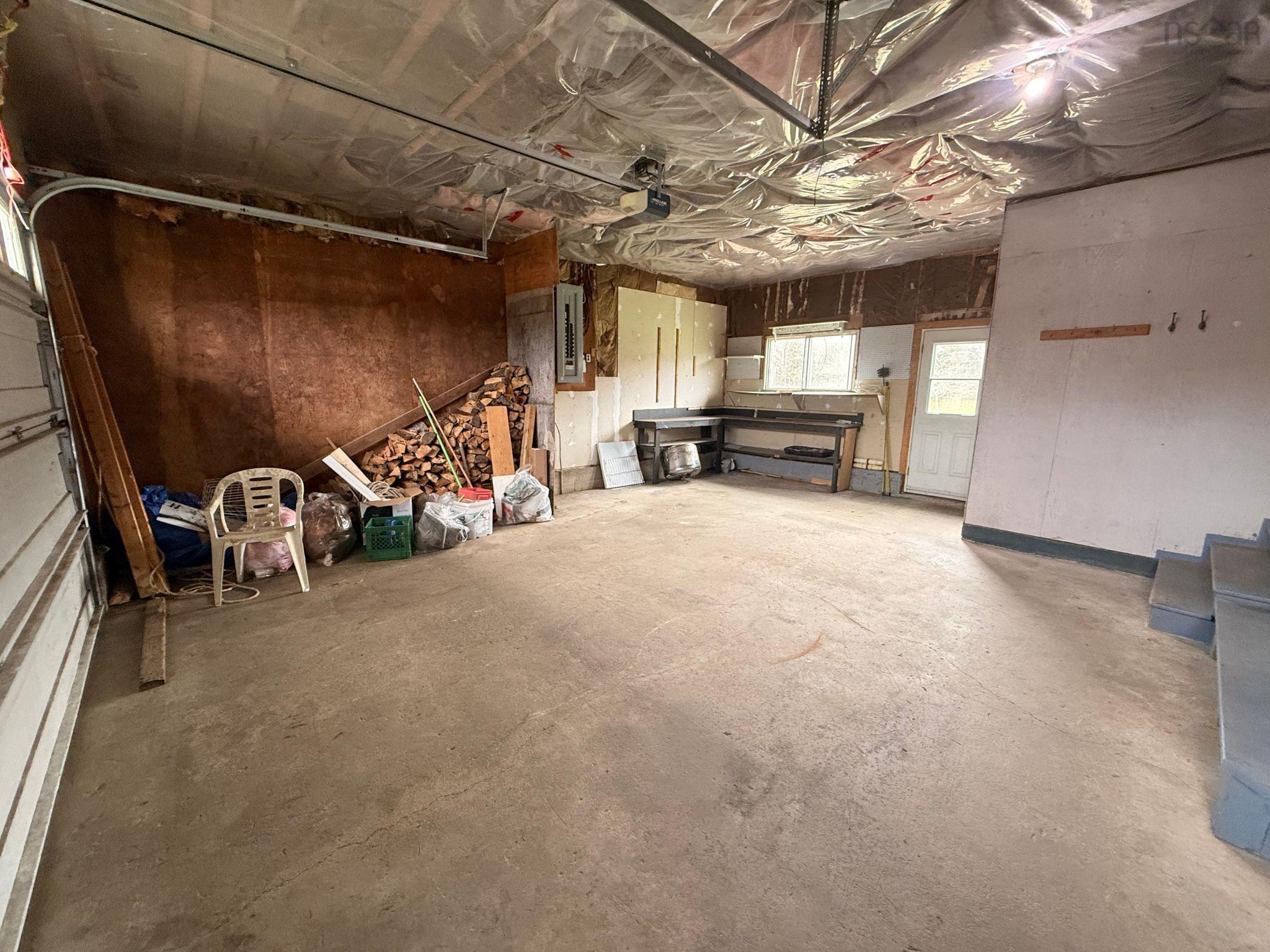 $369,000.00: 2288 Highway 1, Wellington