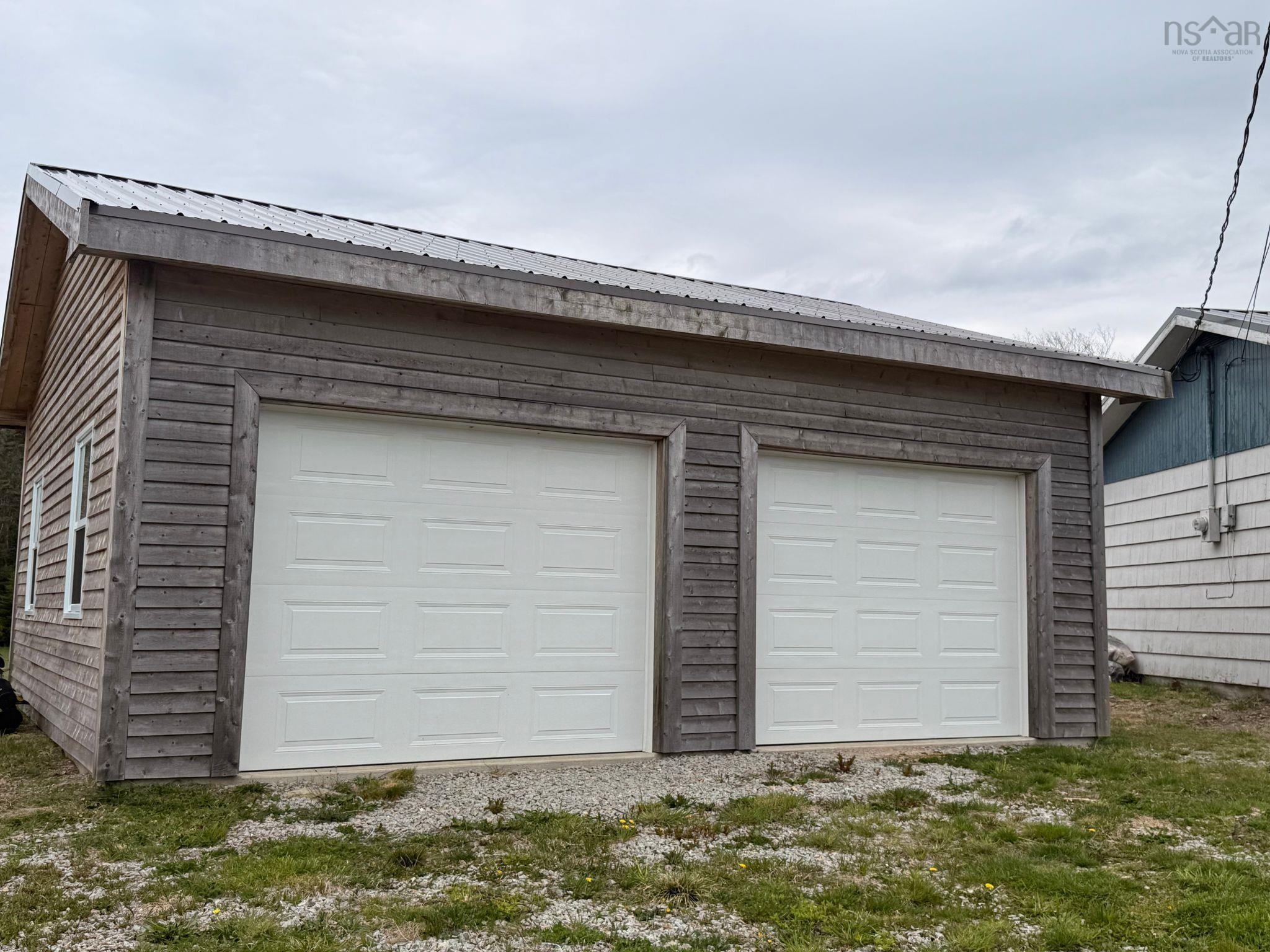 $369,000.00: 2288 Highway 1, Wellington