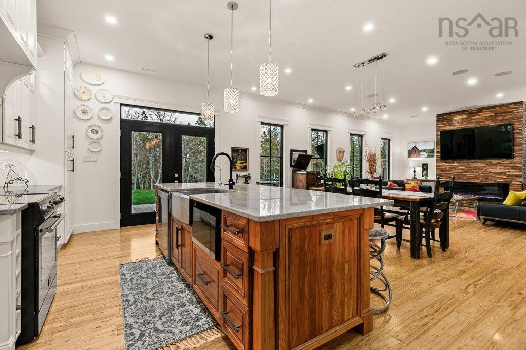 $1,100,000.00: 14 River Country Drive, Nine Mile River