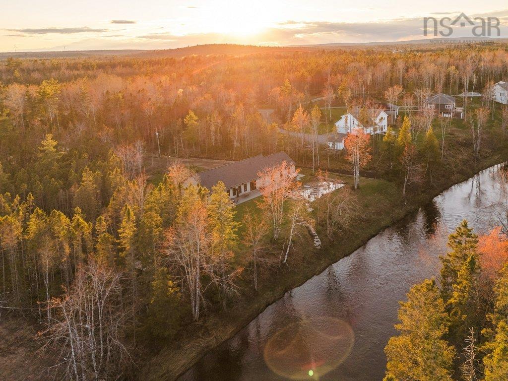 $1,100,000.00: 14 River Country Drive, Nine Mile River