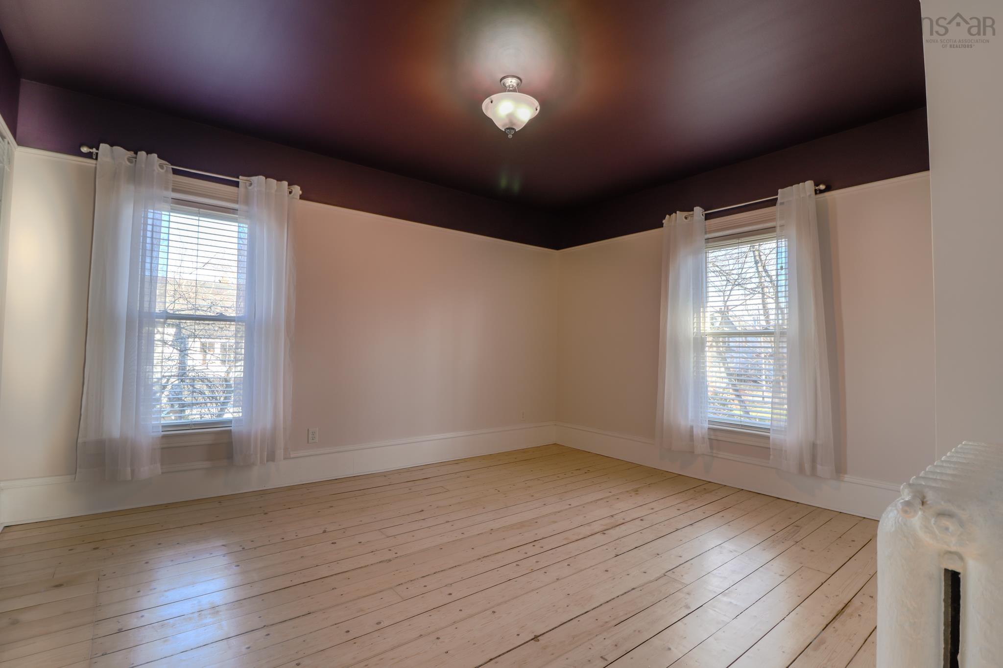 $549,000.00: 36 Whitney Avenue, Sydney