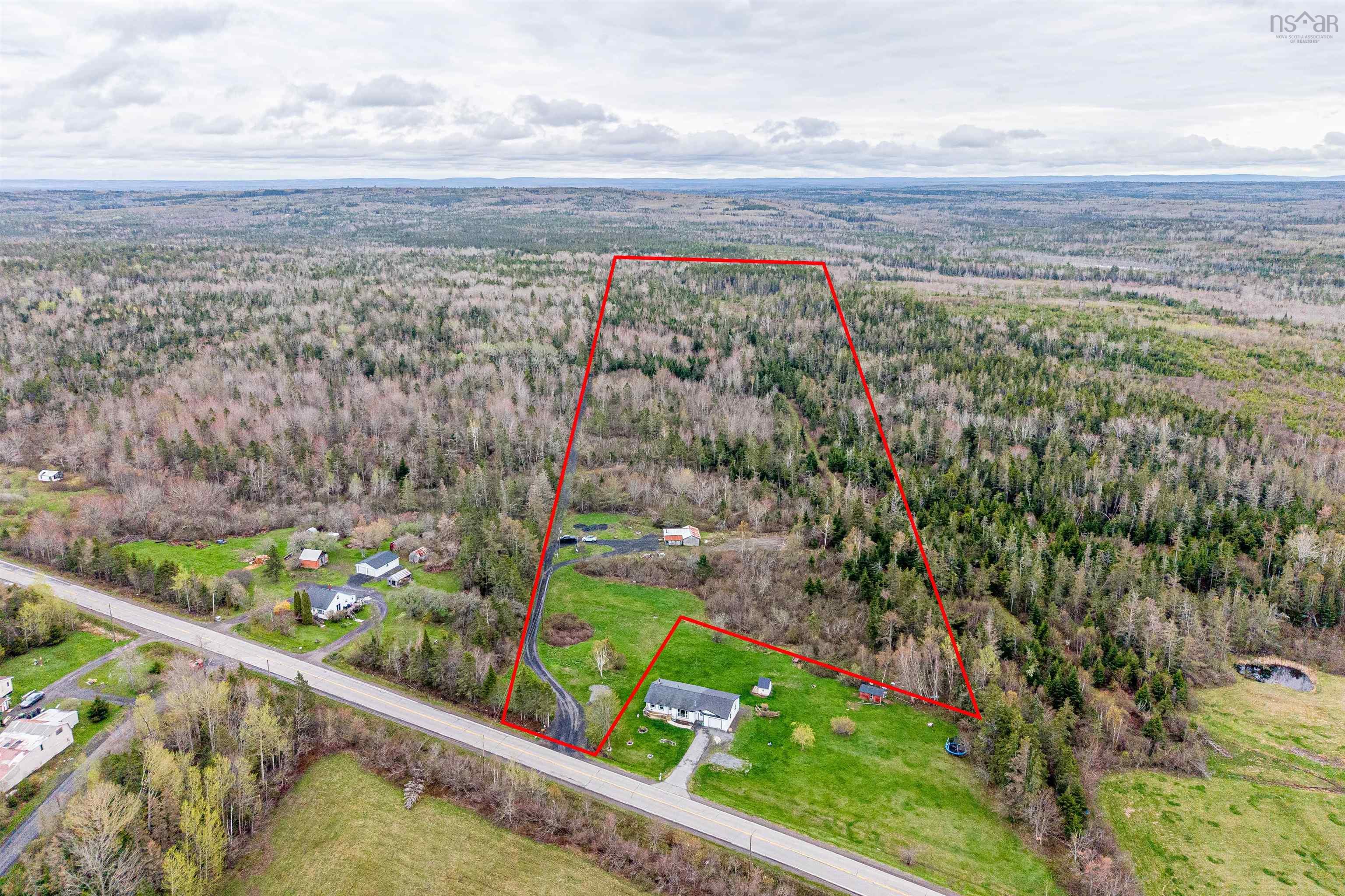 $175,000.00: 7942 Highway 215, Cambridge
