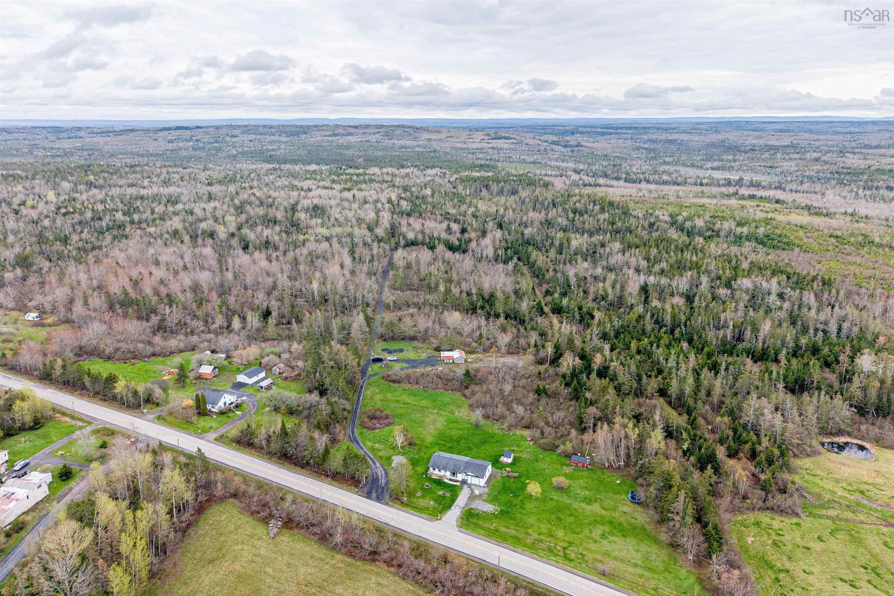 $175,000.00: 7942 Highway 215, Cambridge