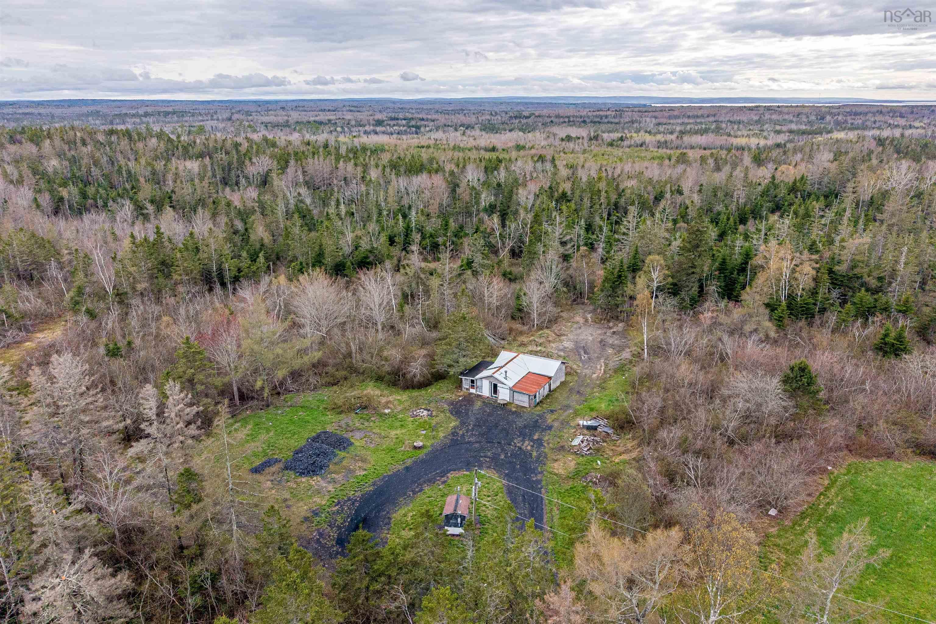 $175,000.00: 7942 Highway 215, Cambridge