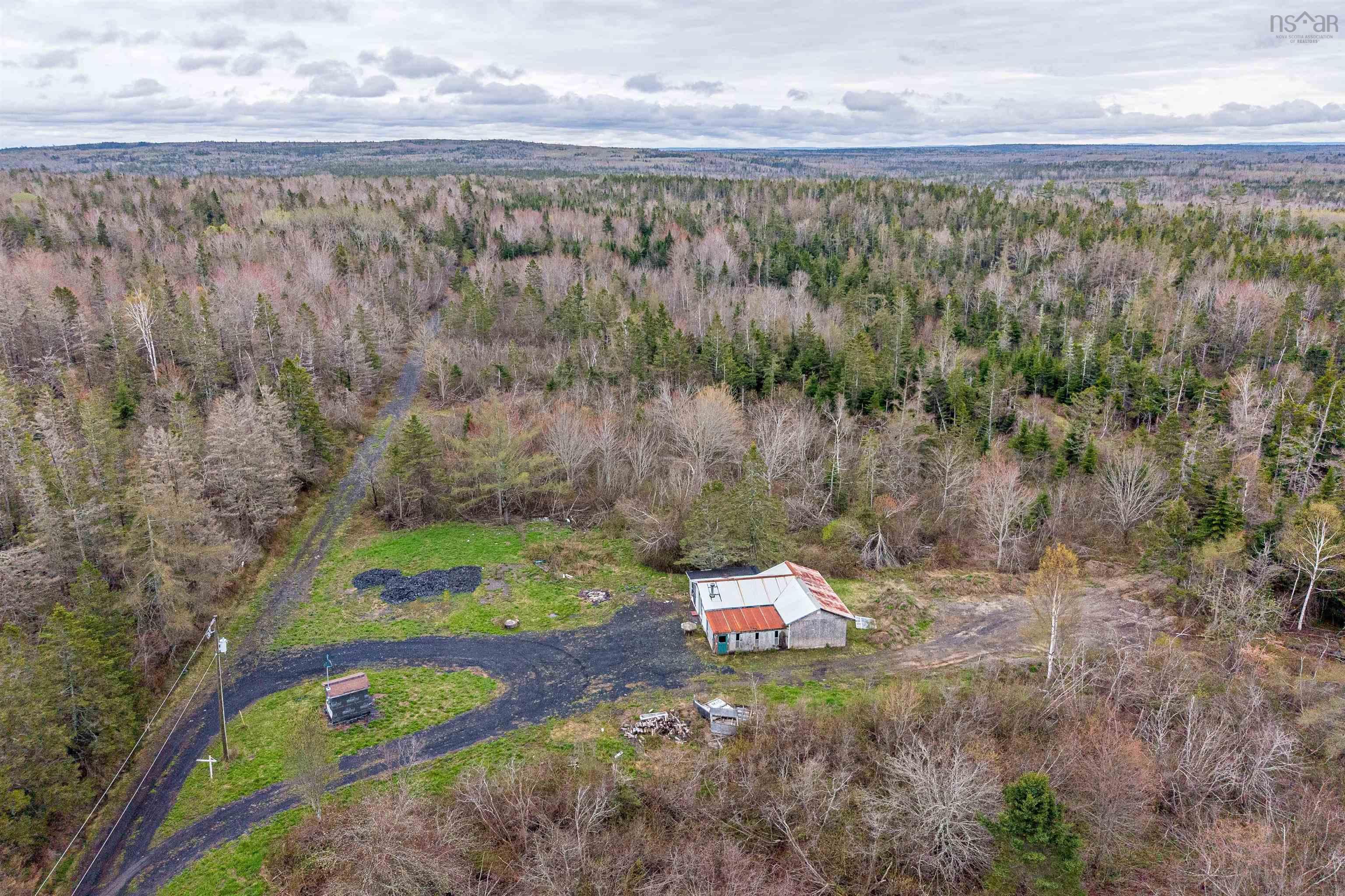 $175,000.00: 7942 Highway 215, Cambridge