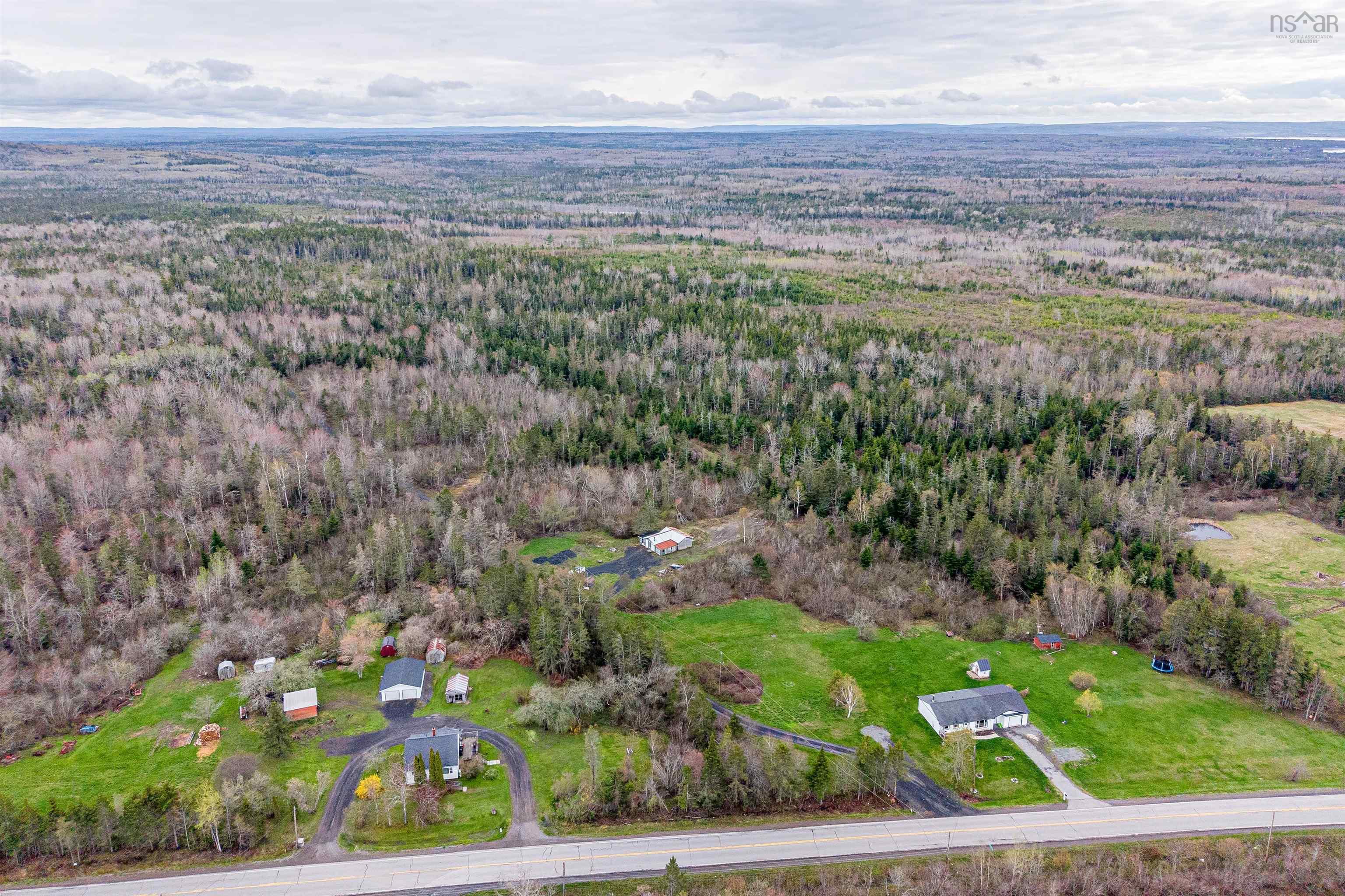 $175,000.00: 7942 Highway 215, Cambridge