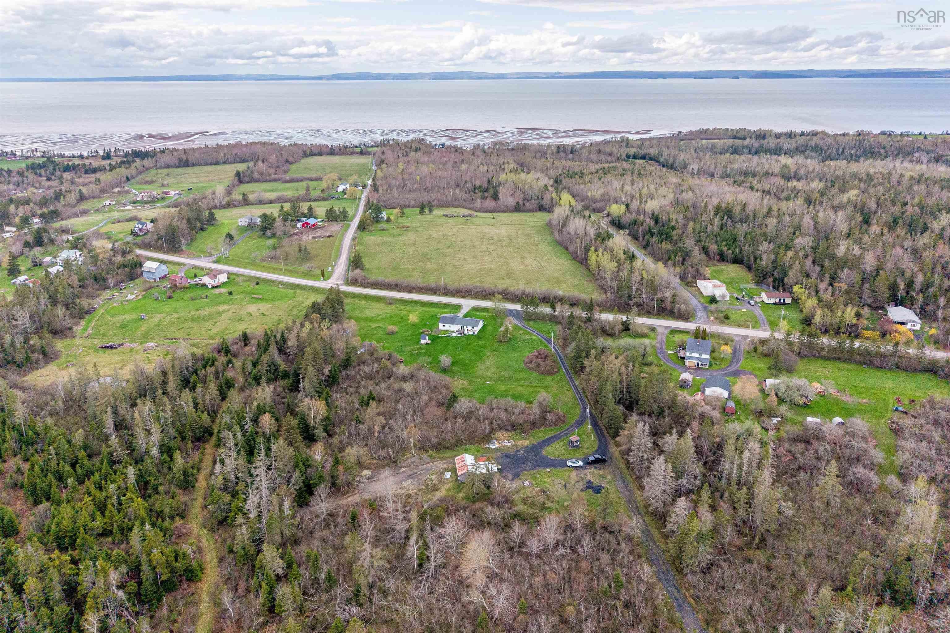 $175,000.00: 7942 Highway 215, Cambridge