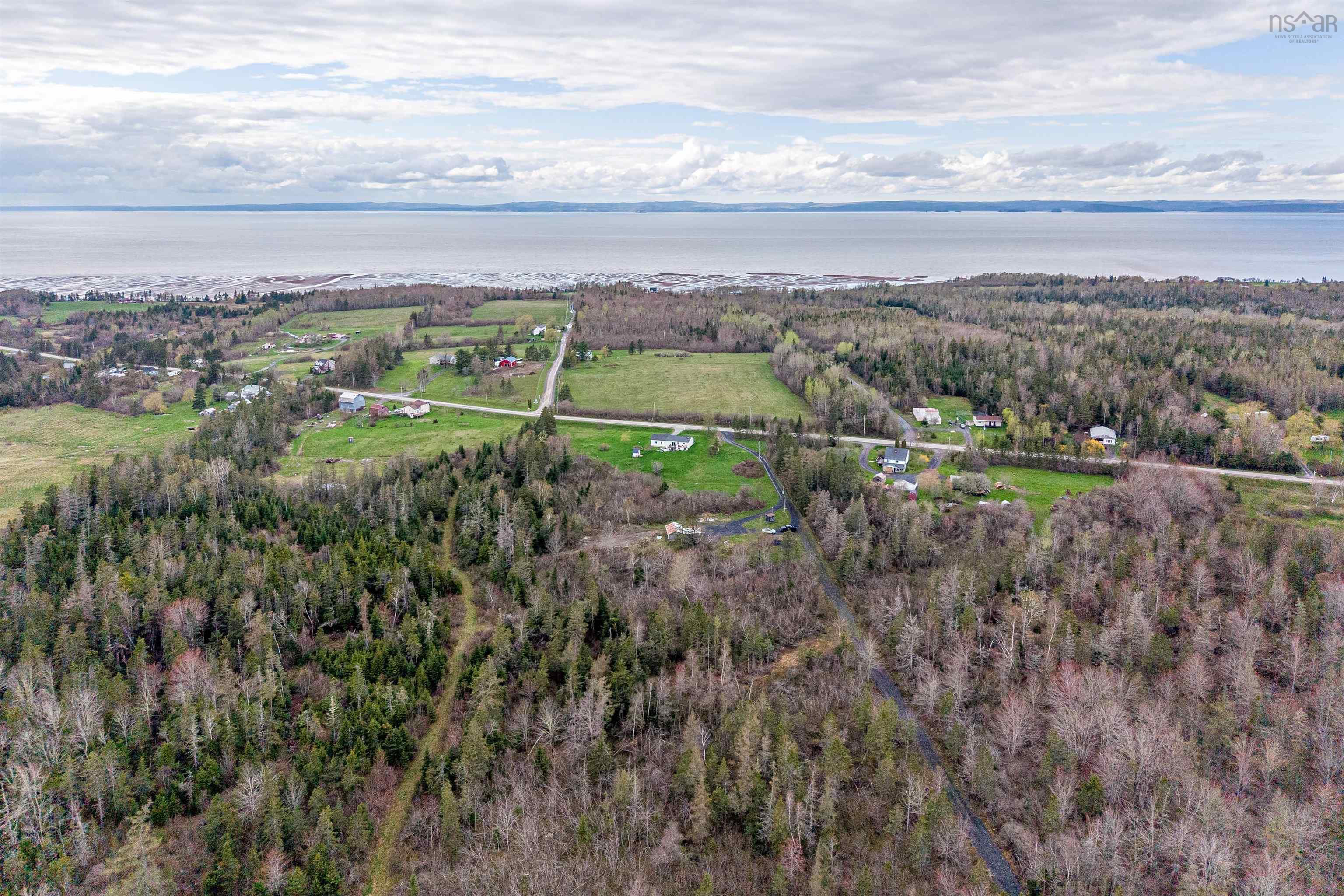 $175,000.00: 7942 Highway 215, Cambridge