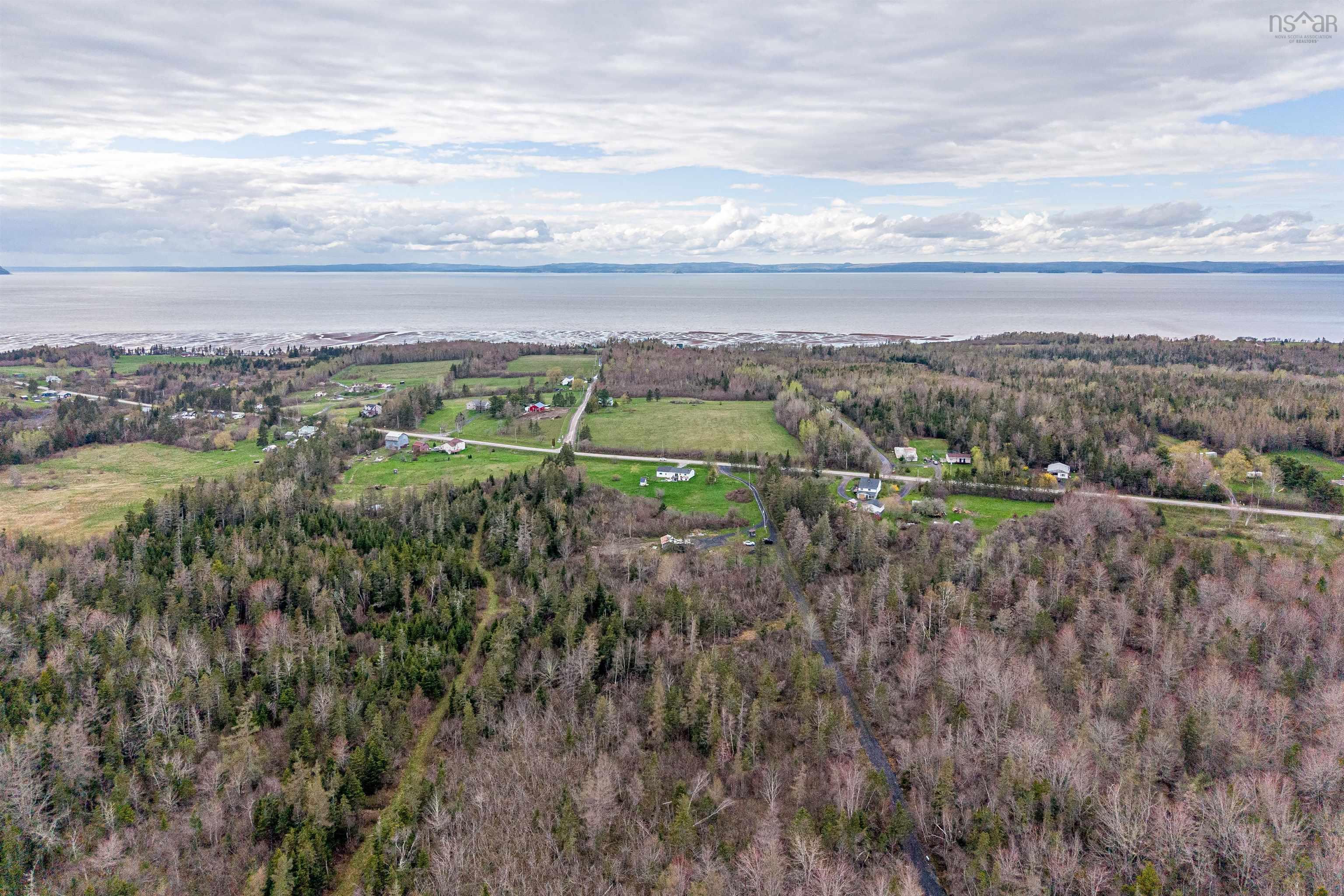 $175,000.00: 7942 Highway 215, Cambridge