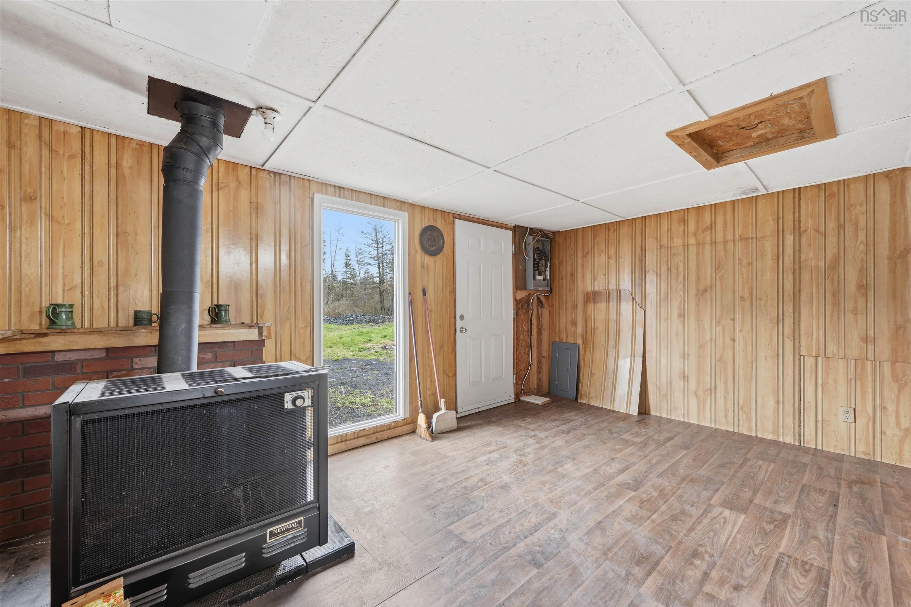 $175,000.00: 7942 Highway 215, Cambridge