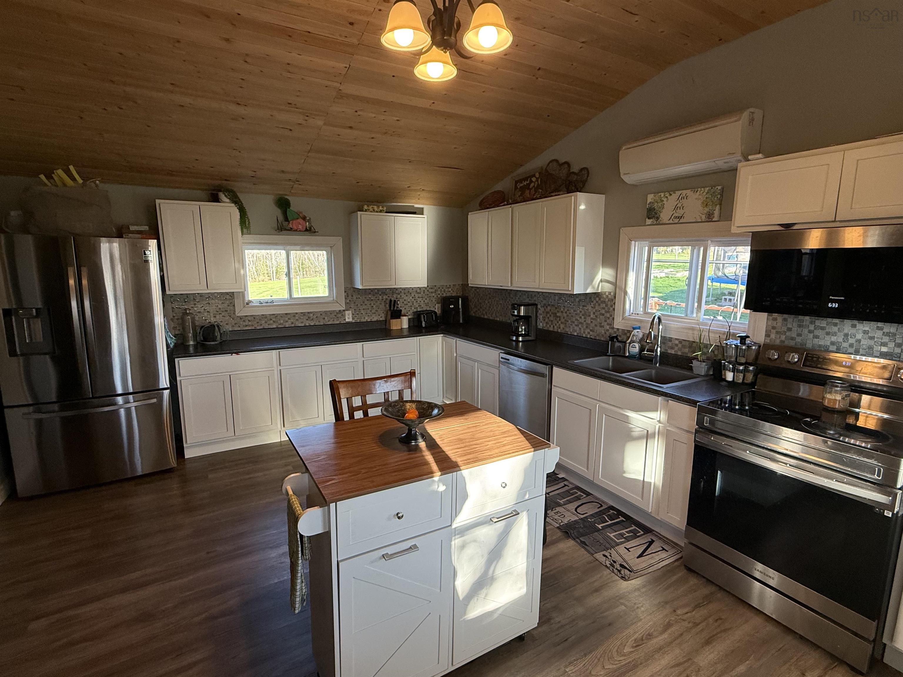 $249,900.00: 10250 Highway 4, Broadway