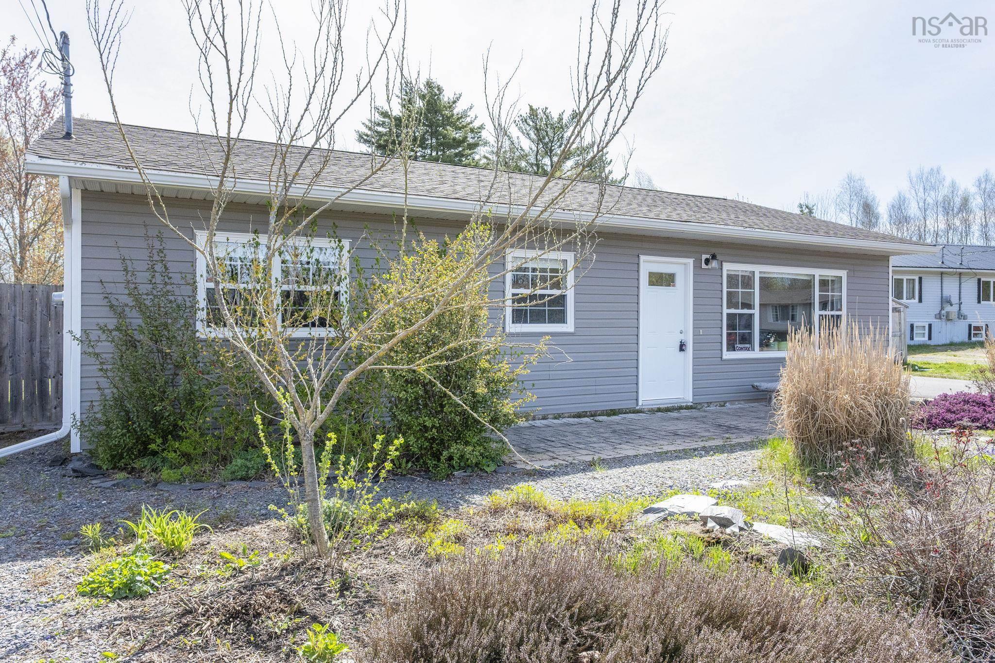 $410,000.00: 1134 ANDRINGA Drive, Cambridge