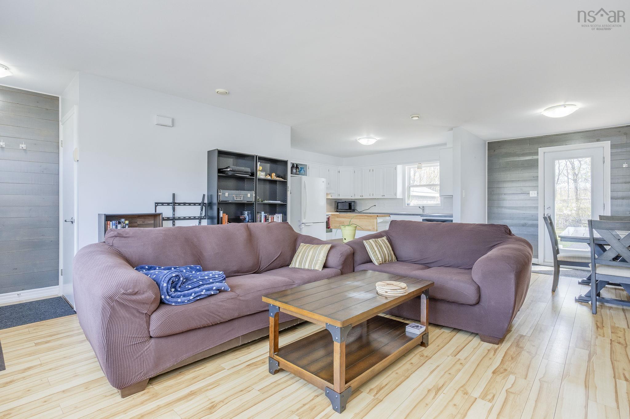 $410,000.00: 1134 ANDRINGA Drive, Cambridge