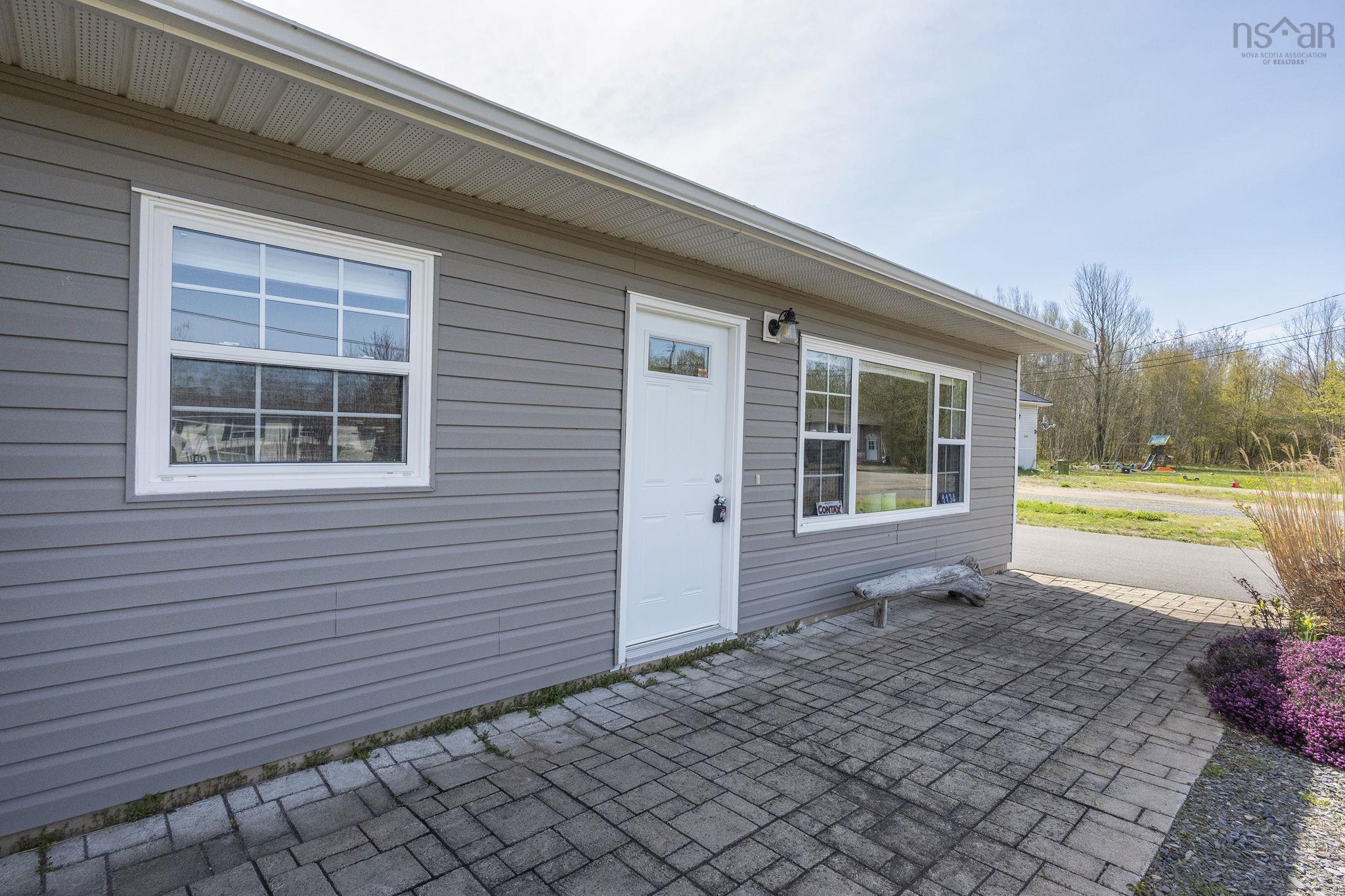 $410,000.00: 1134 ANDRINGA Drive, Cambridge