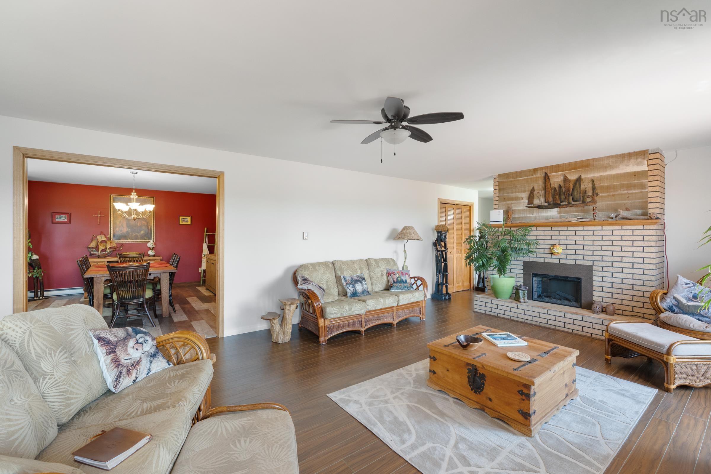 $699,000.00: 18-20 Harbourview Drive, Yarmouth
