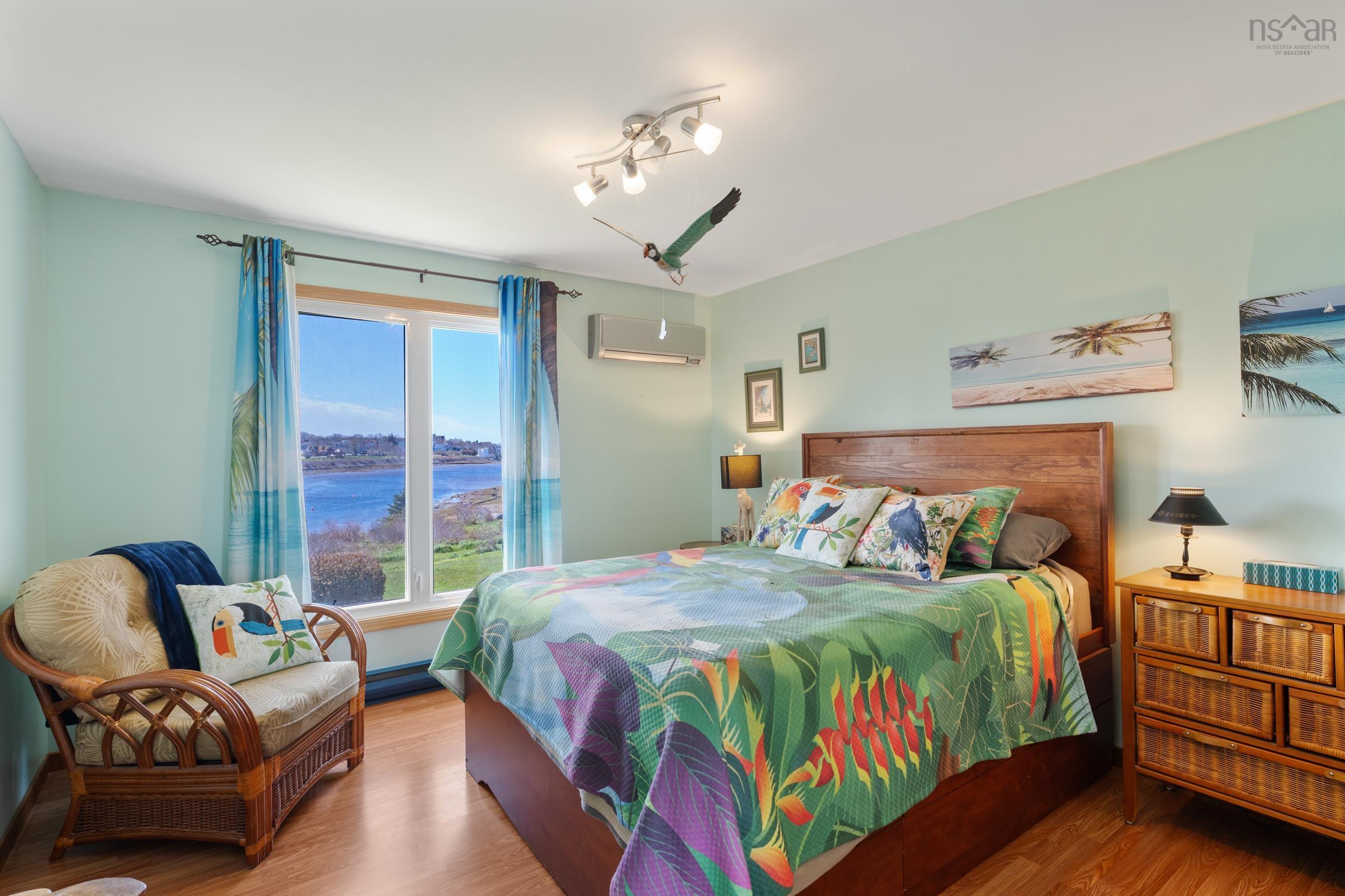 $699,000.00: 18-20 Harbourview Drive, Yarmouth