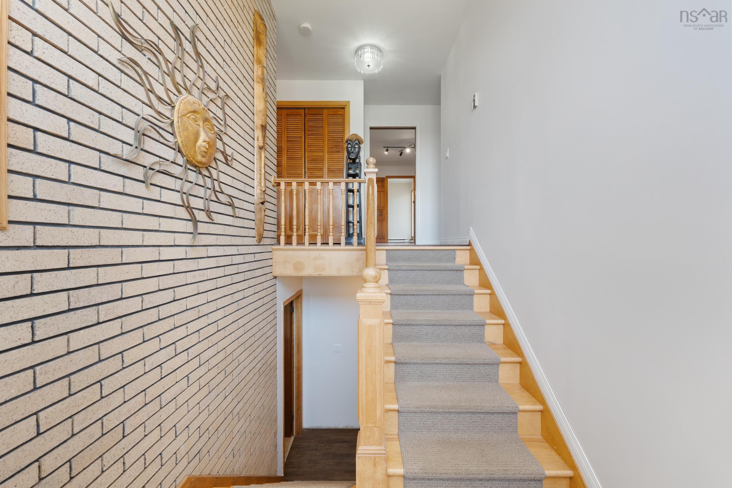 $699,000.00: 18-20 Harbourview Drive, Yarmouth