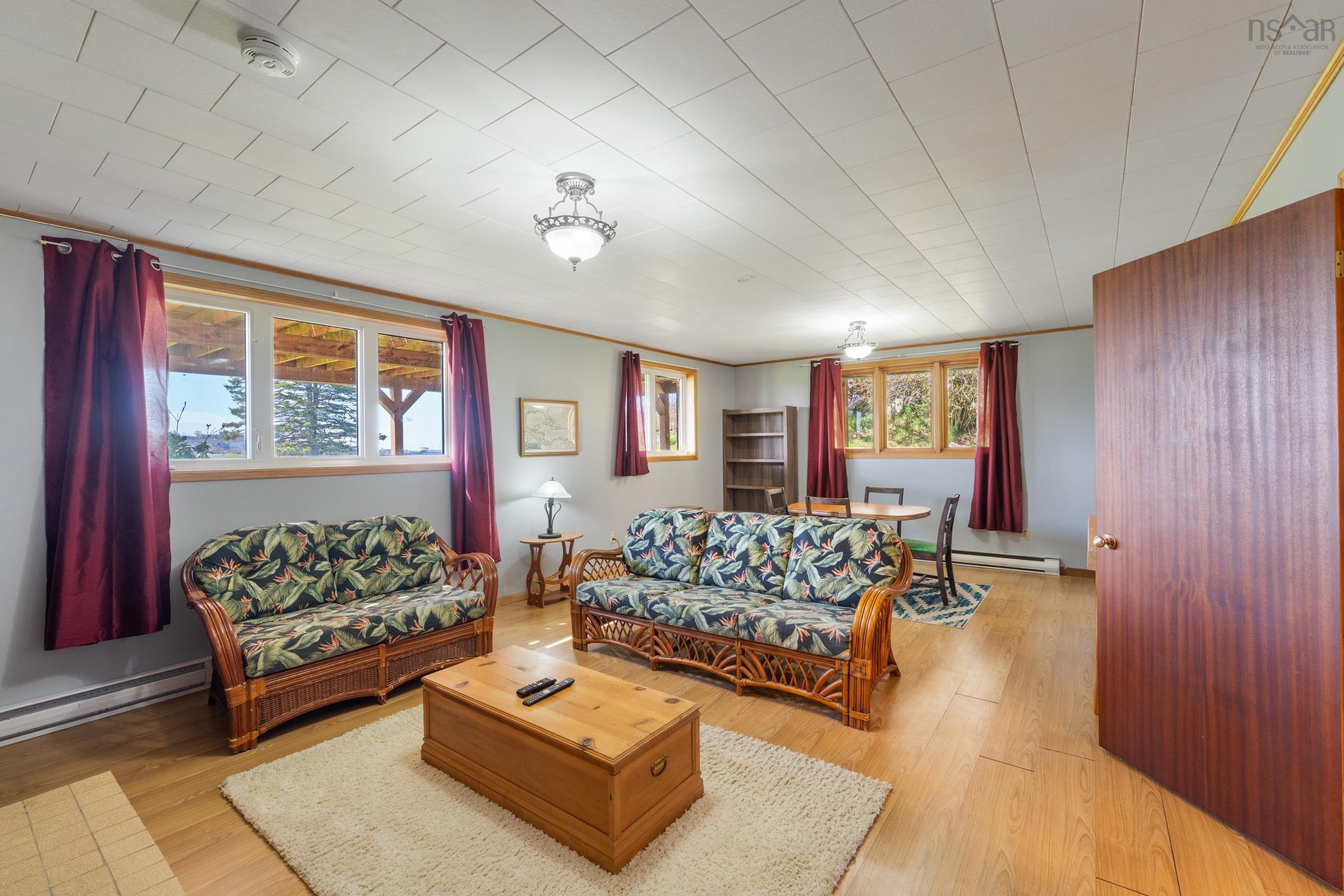 $699,000.00: 18-20 Harbourview Drive, Yarmouth