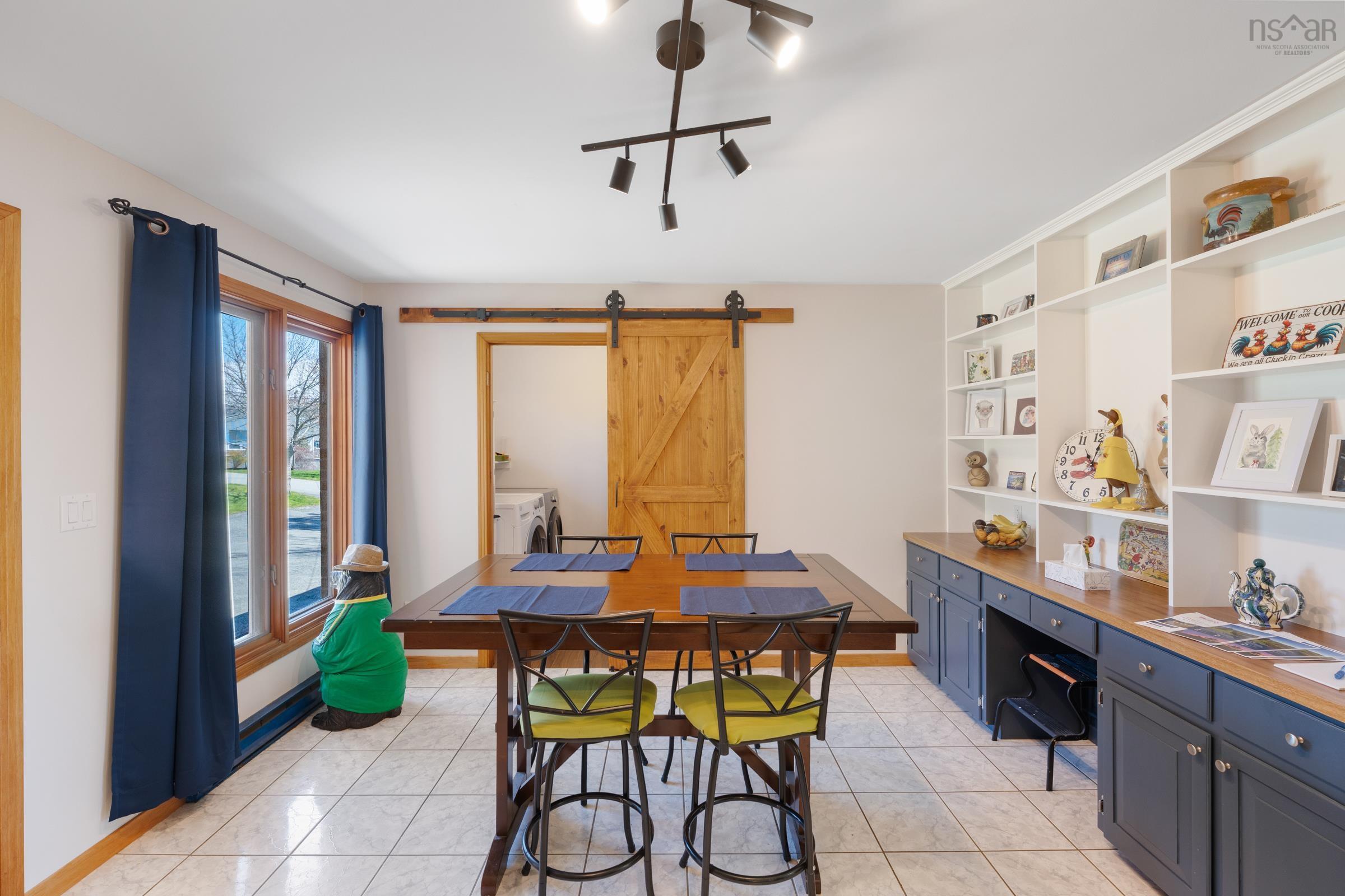 $699,000.00: 18-20 Harbourview Drive, Yarmouth