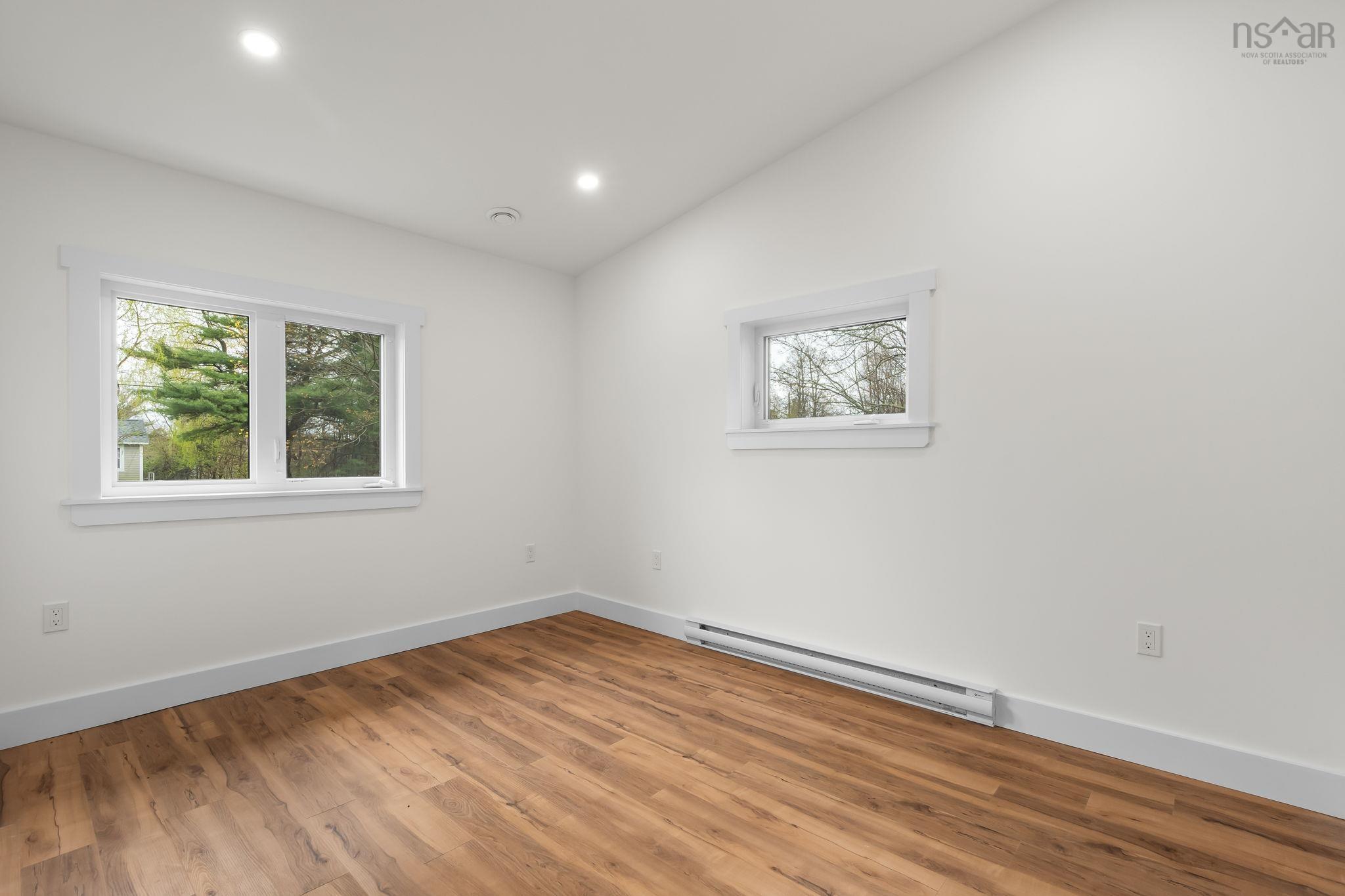 $430,000.00: 1649 Avondale Road, Mantua