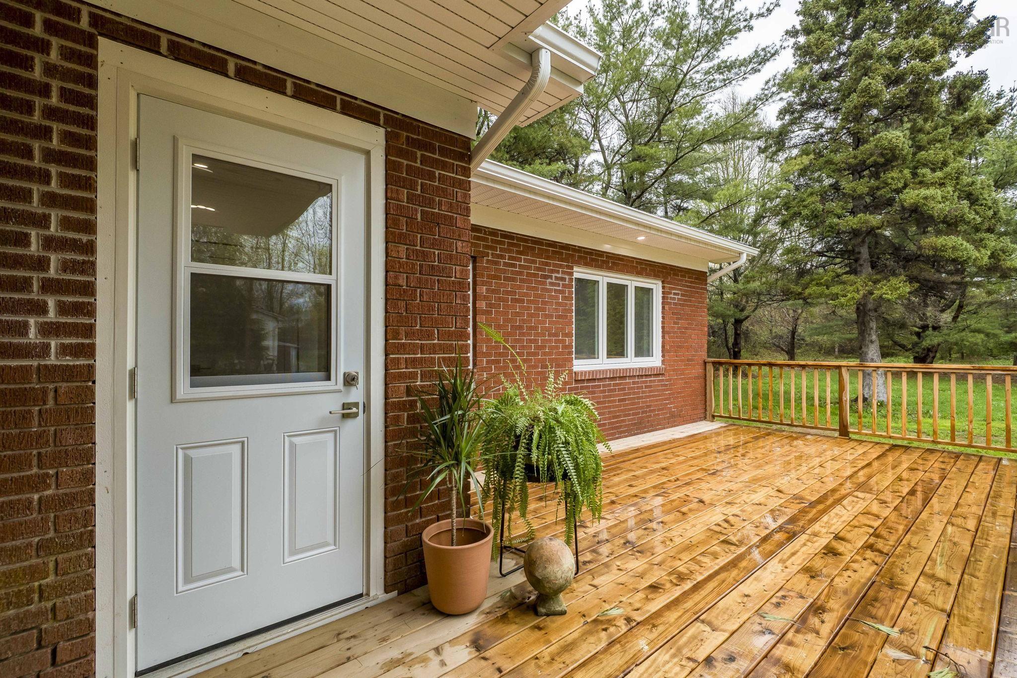 $430,000.00: 1649 Avondale Road, Mantua
